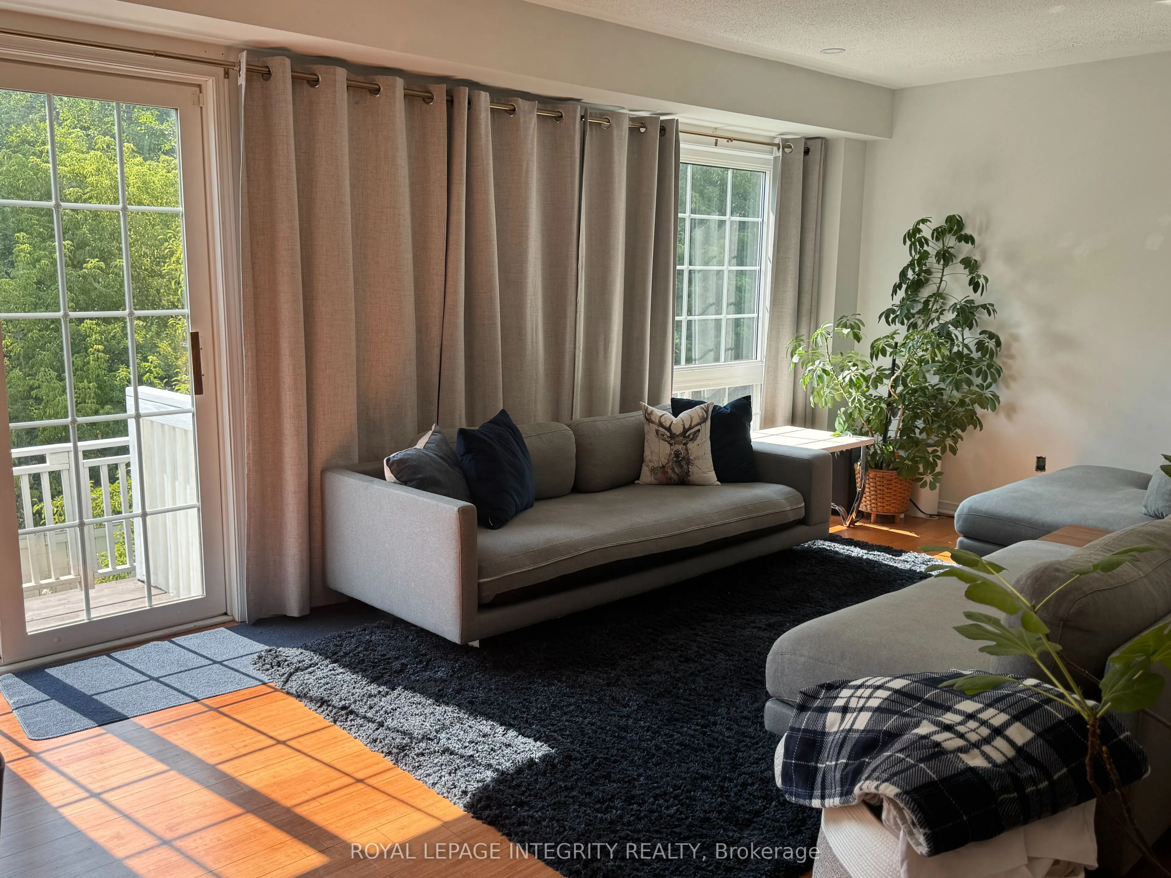 374 Wisteria Crescent