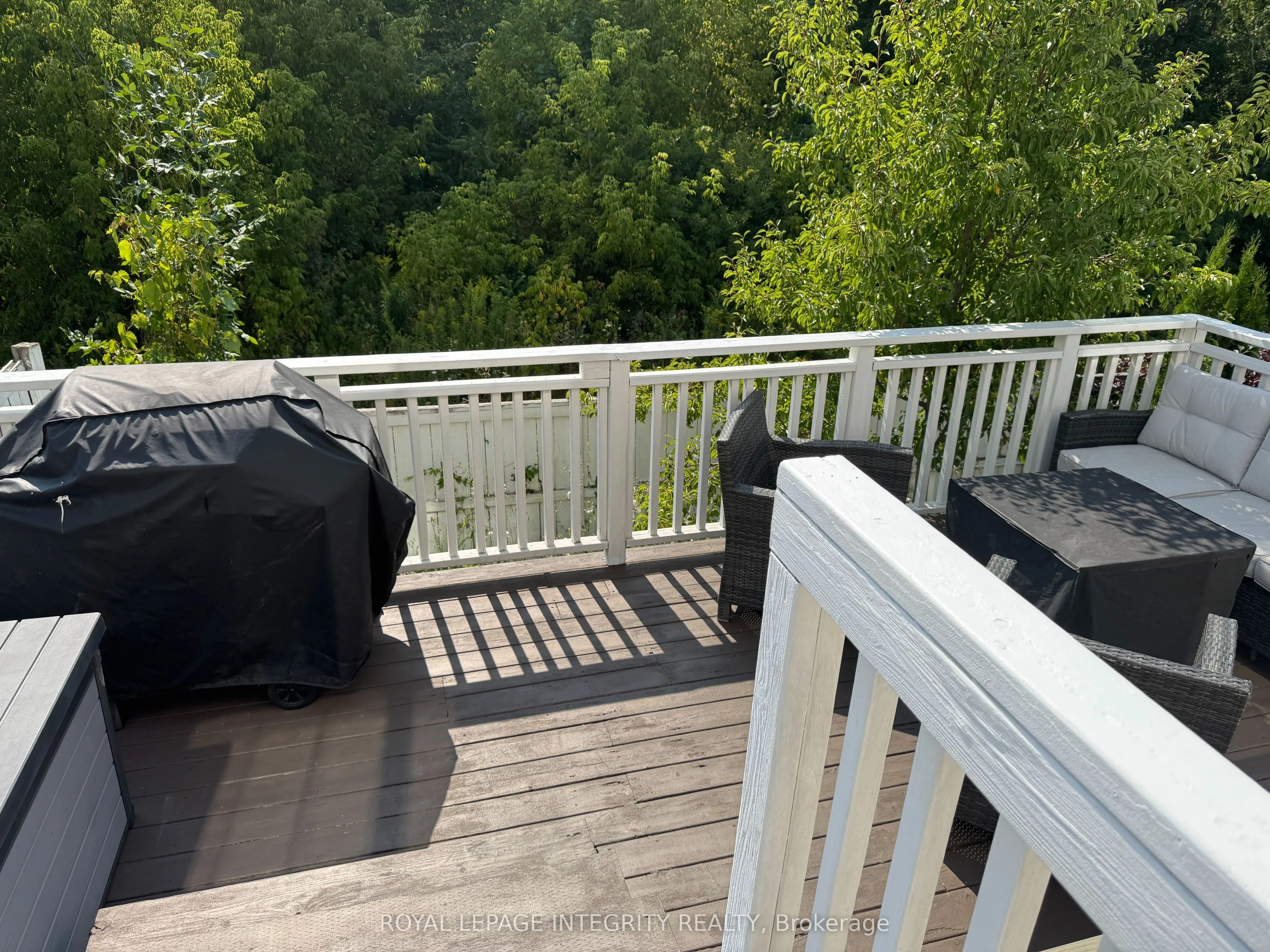 374 Wisteria Crescent