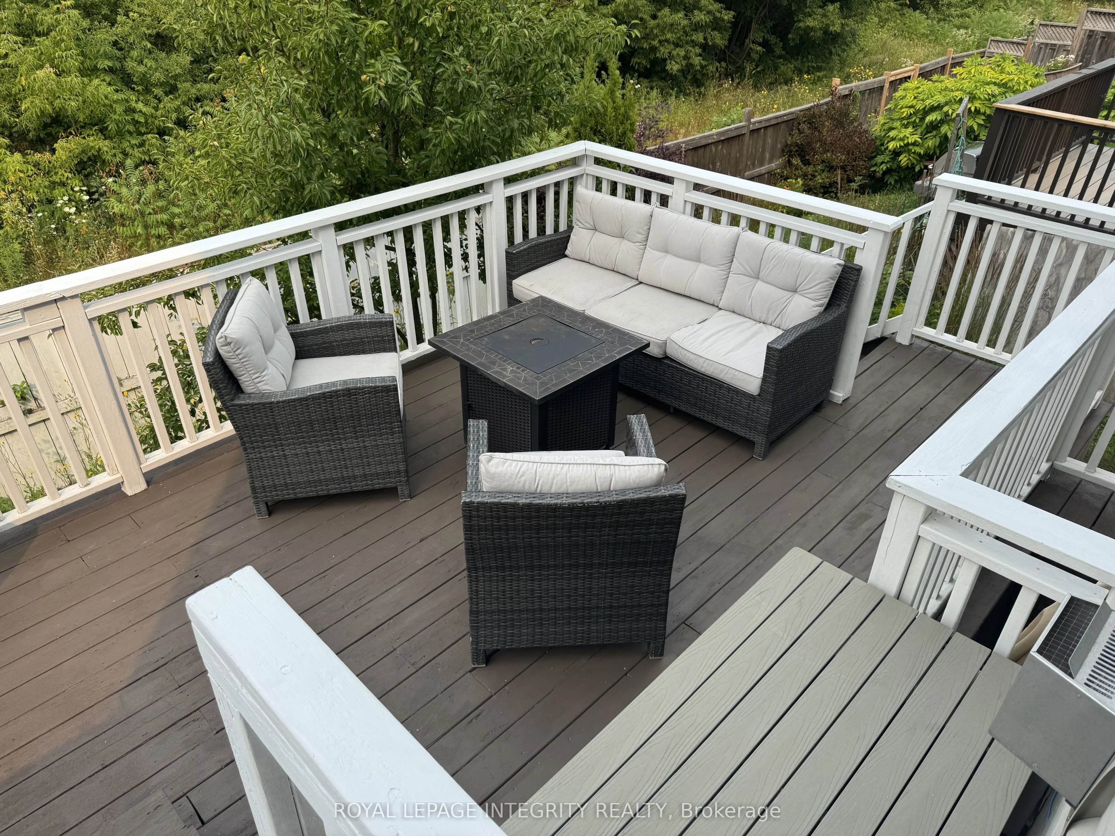 374 Wisteria Crescent