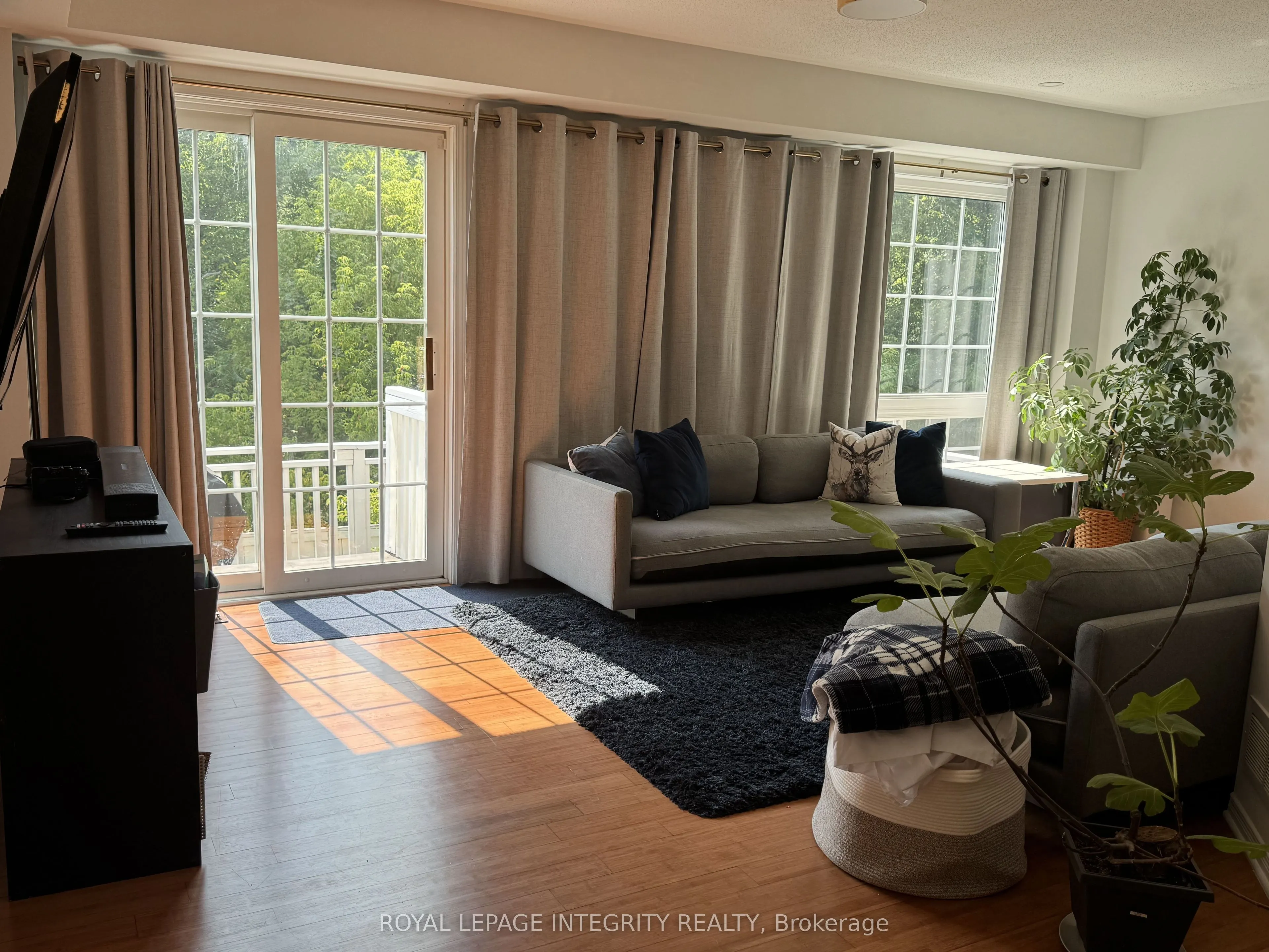 374 Wisteria Crescent