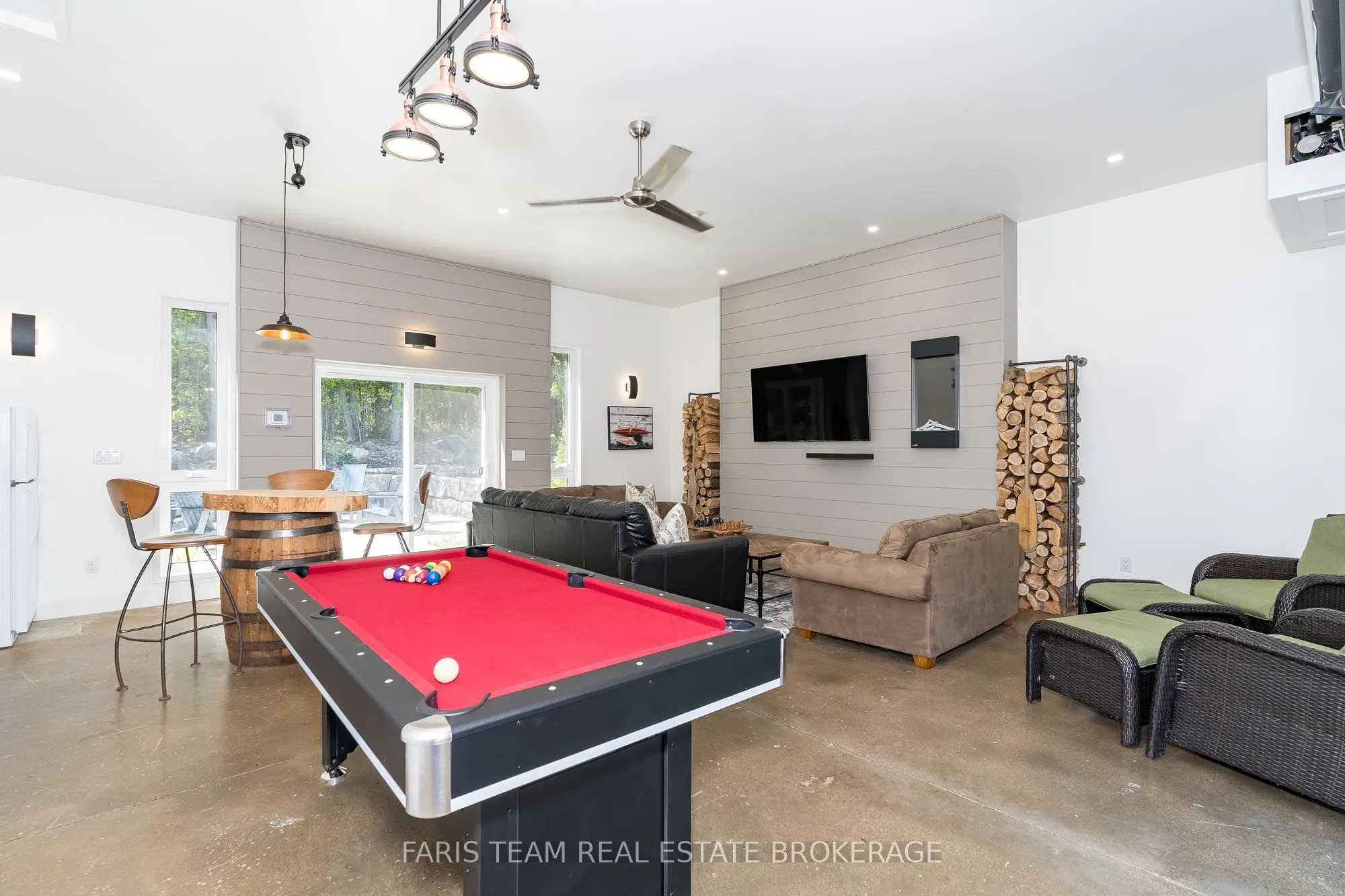328 Cedar Avenue