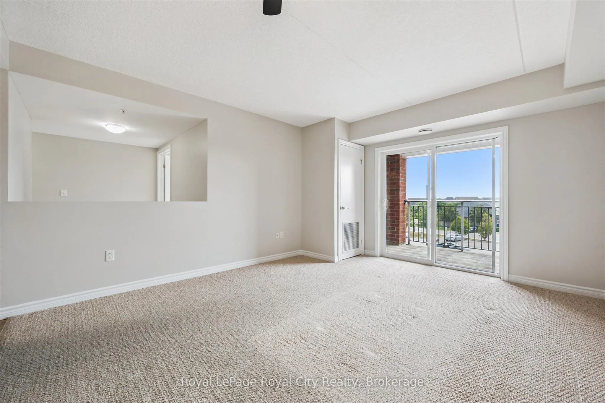 60 Lynnmore Street, #313