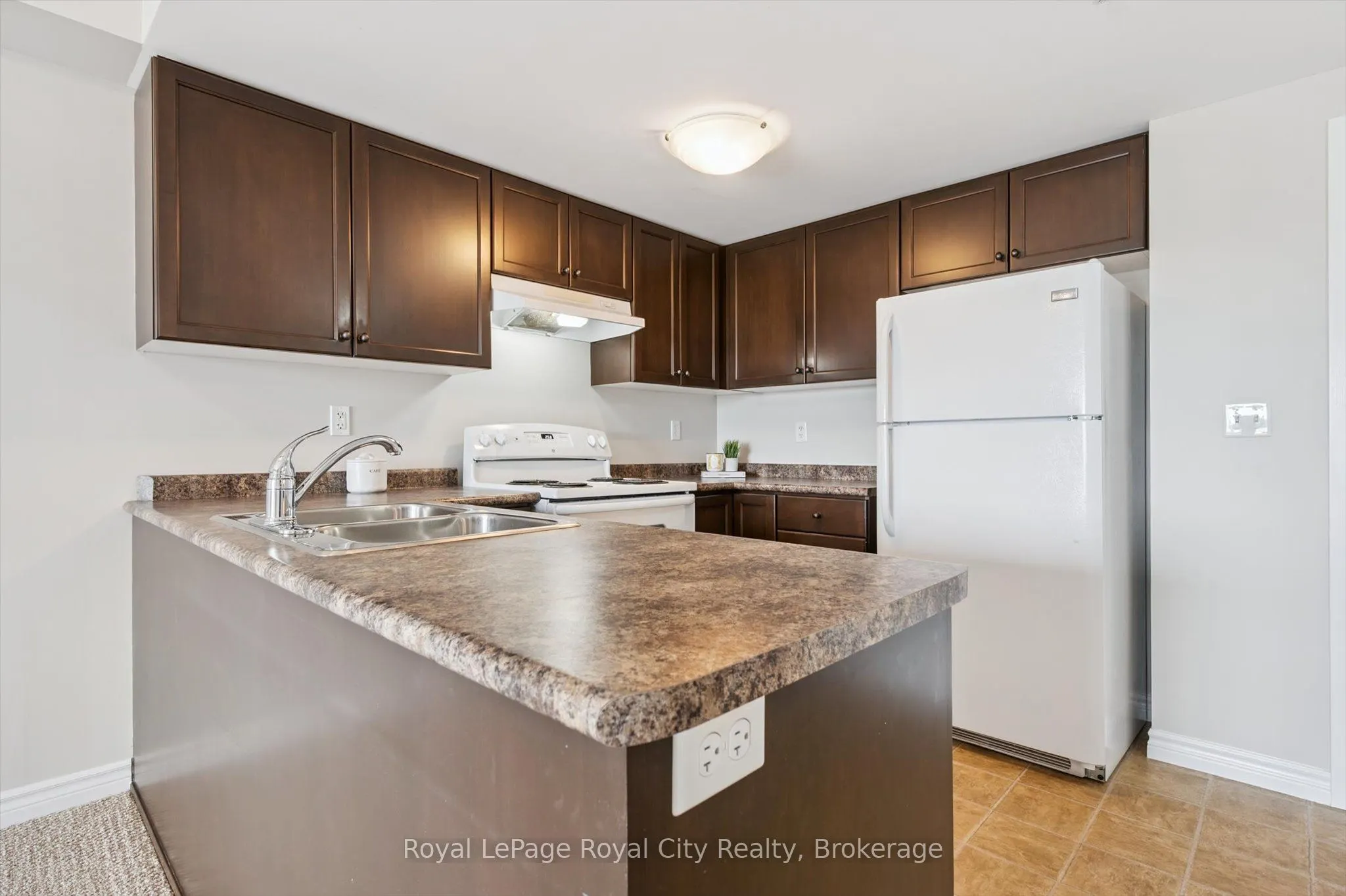 60 Lynnmore Street, #313