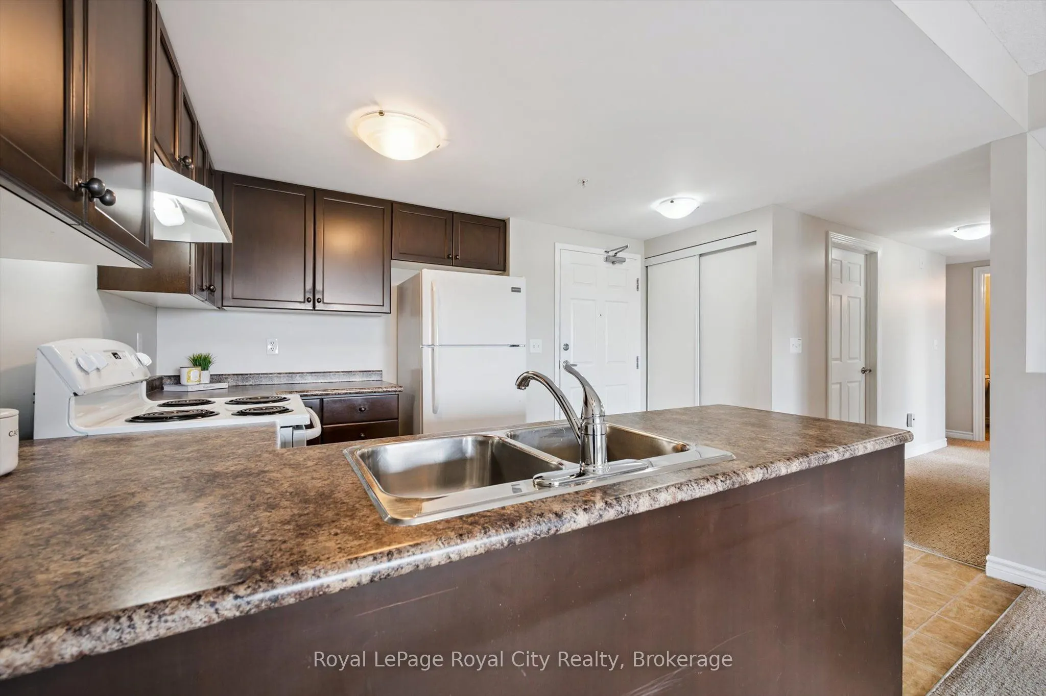 60 Lynnmore Street, #313