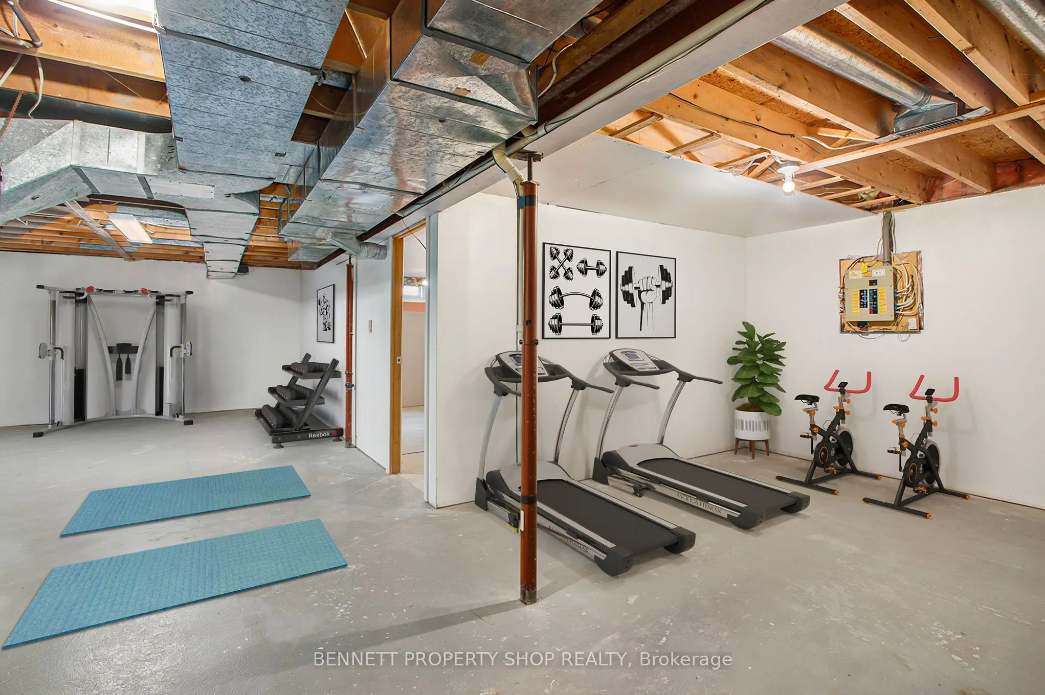 1865 Leclair Crescent