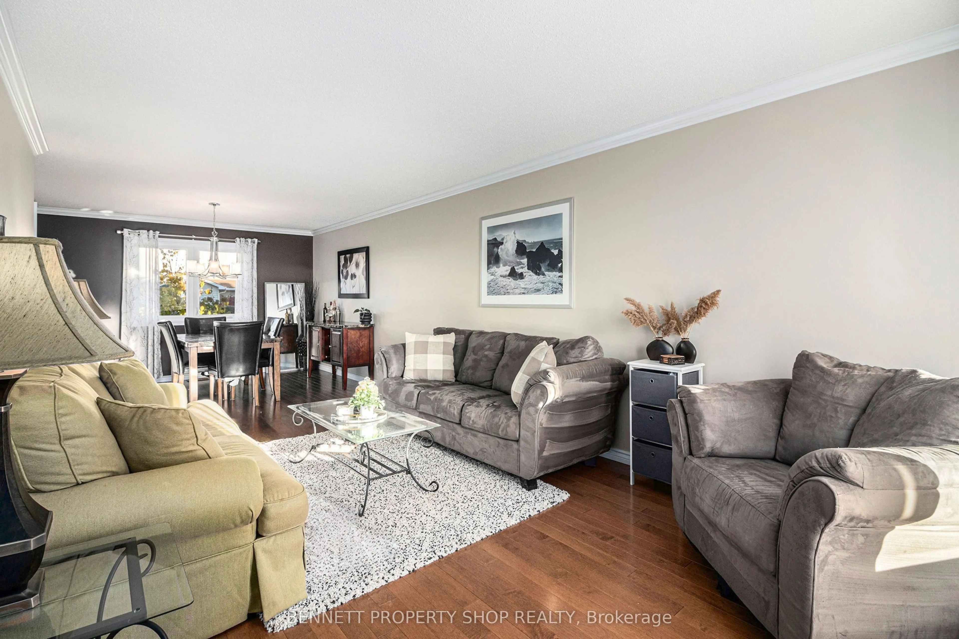 1865 Leclair Crescent