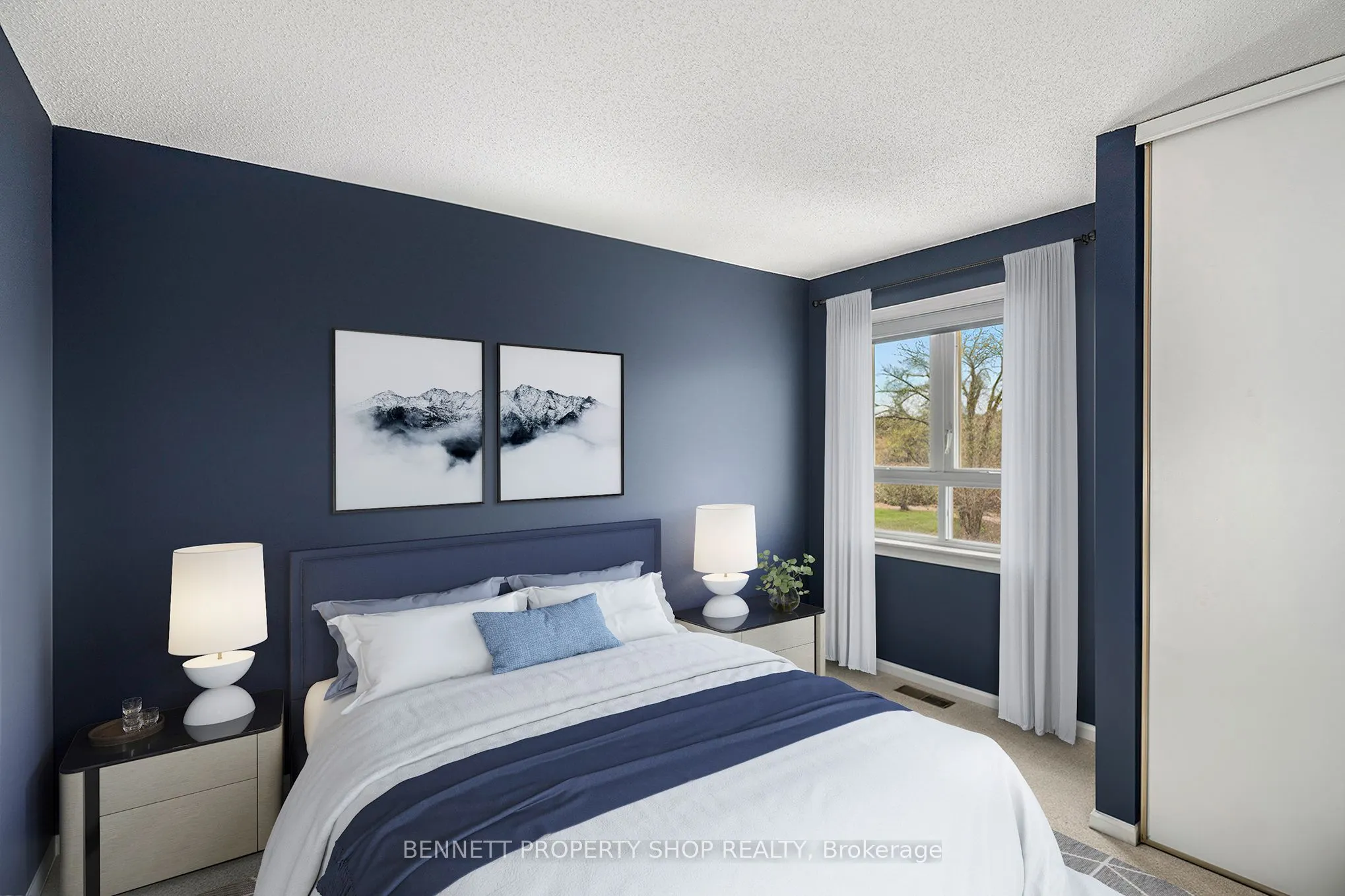 1865 Leclair Crescent