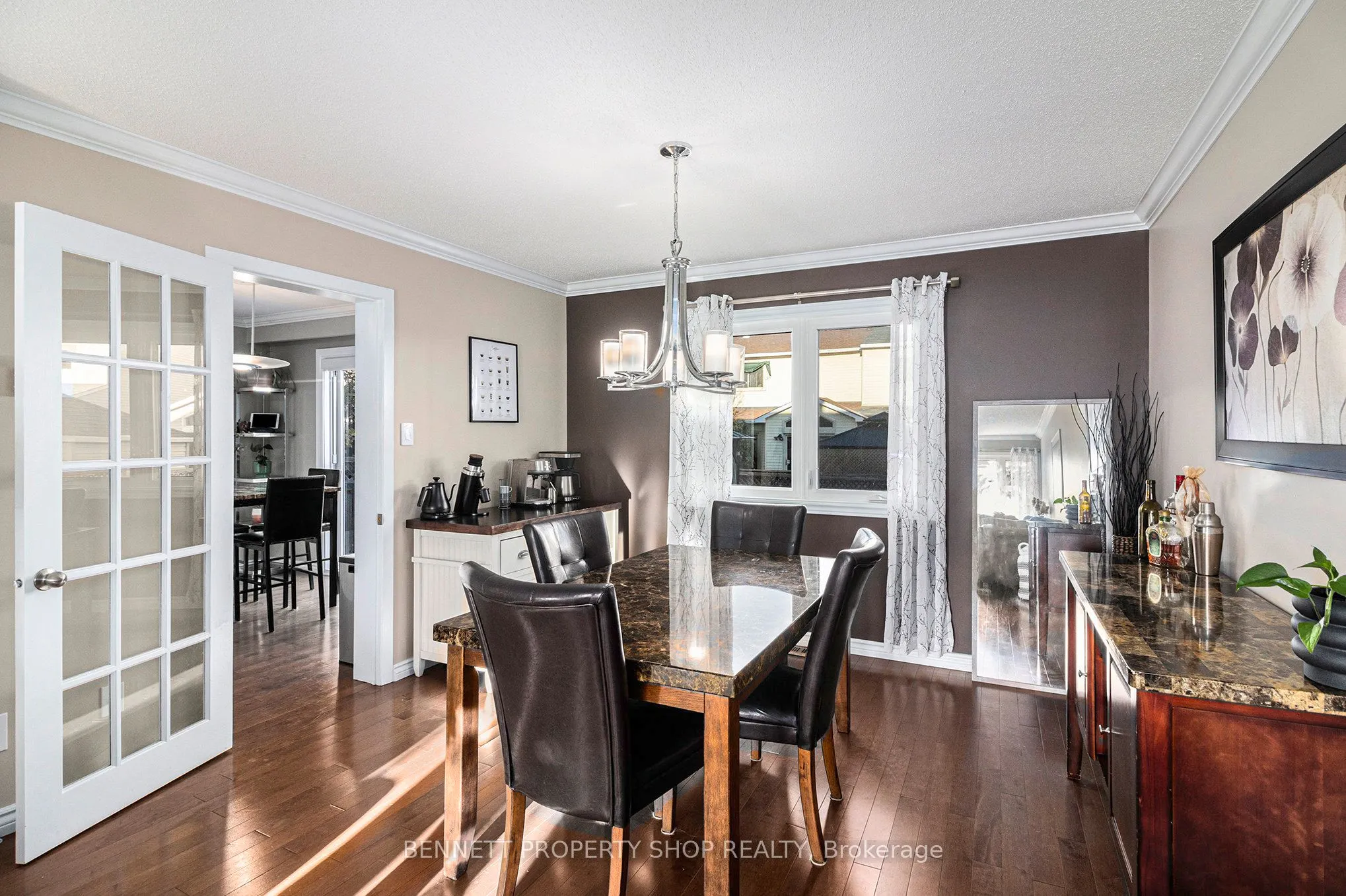 1865 Leclair Crescent