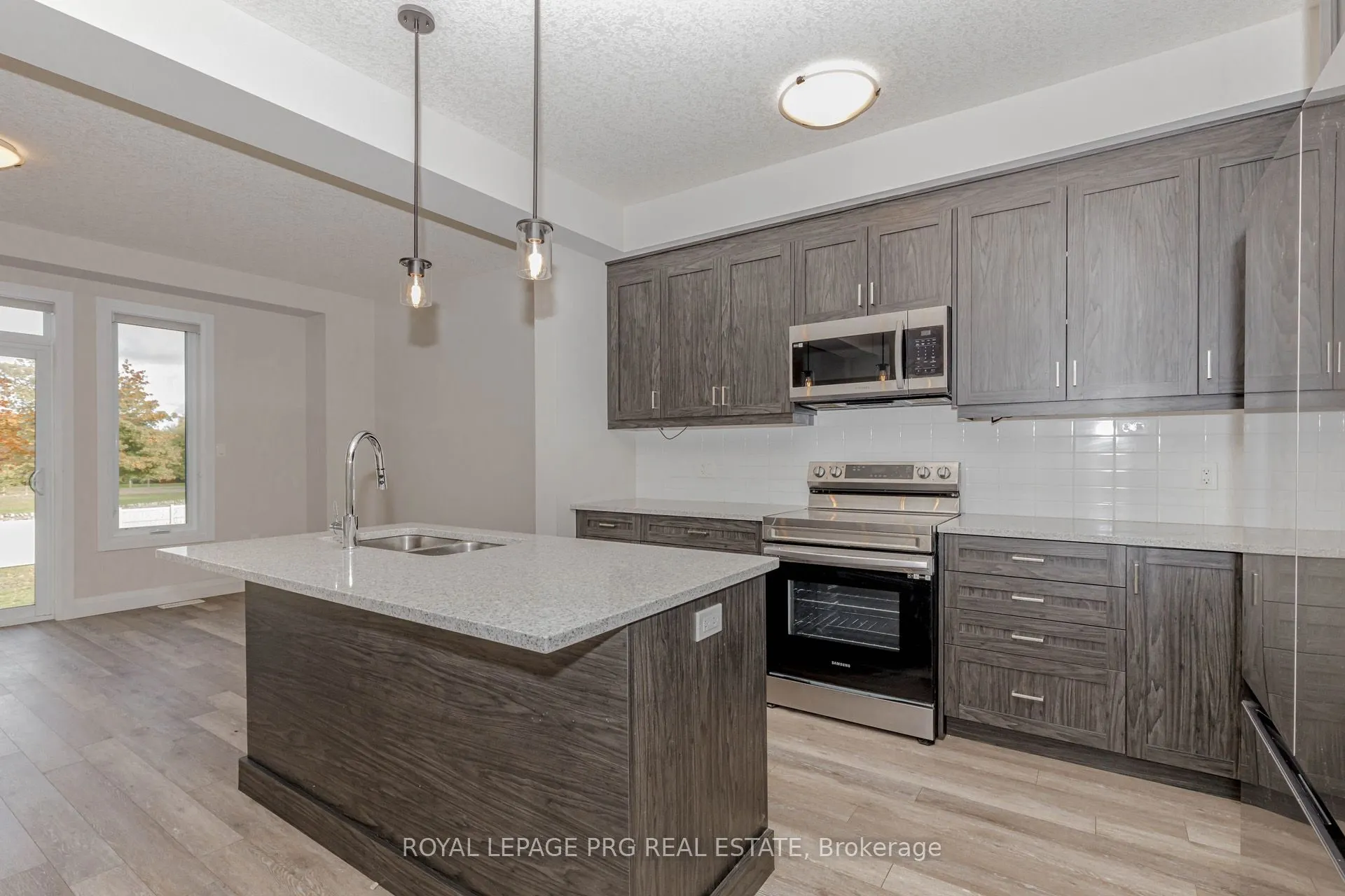 143 Elgin Street S, #6