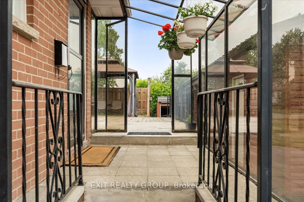 29 Barry Road