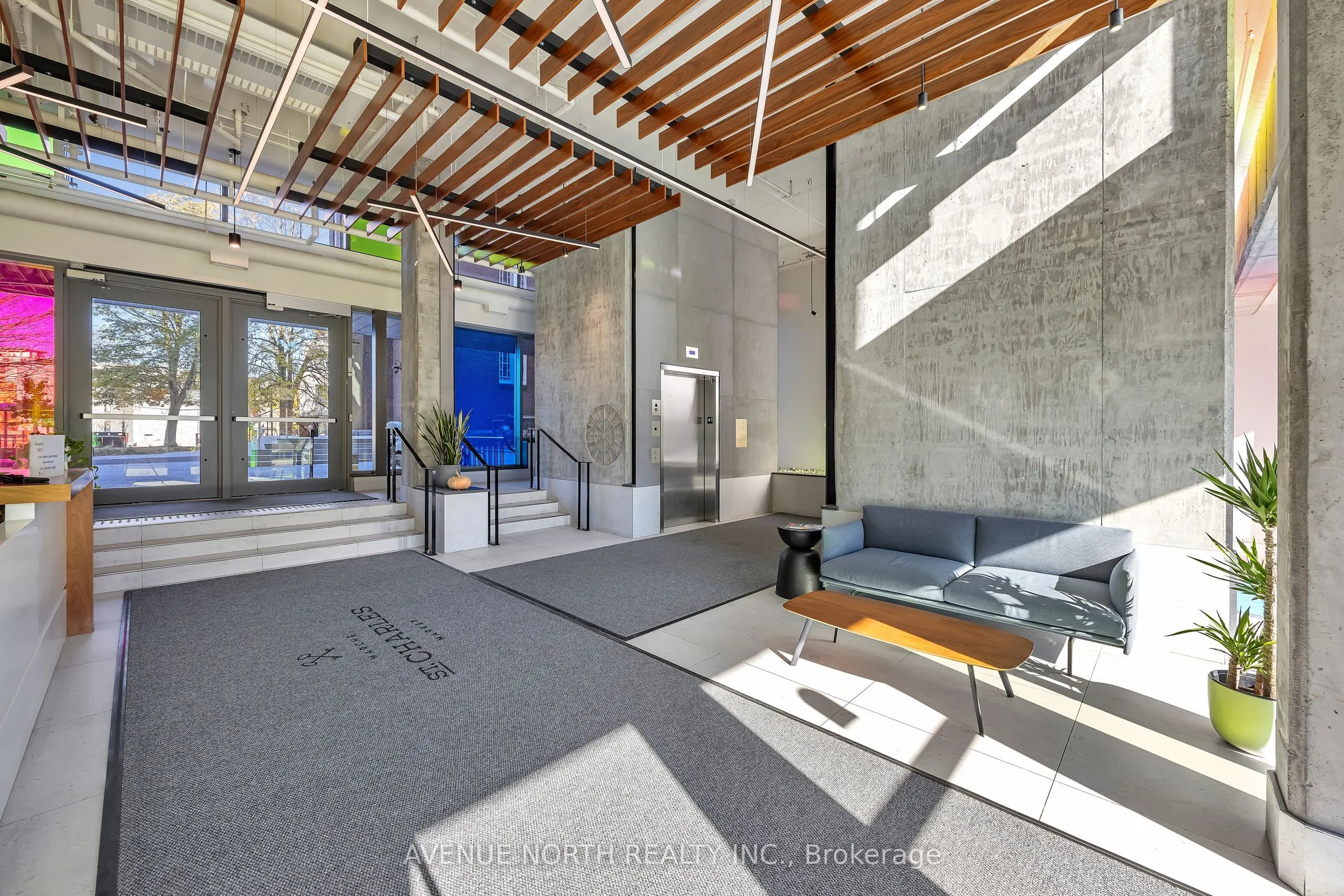 135 Barrette Street, #101