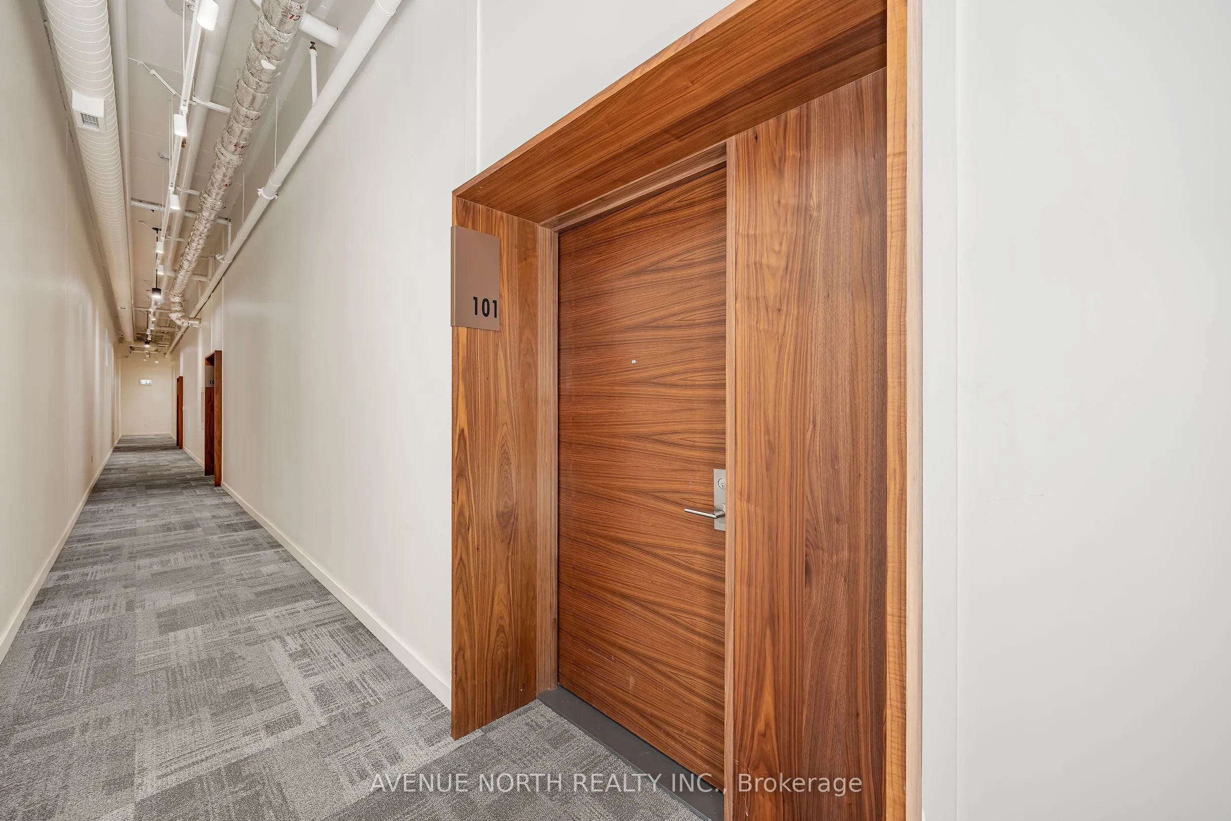 135 Barrette Street, #101