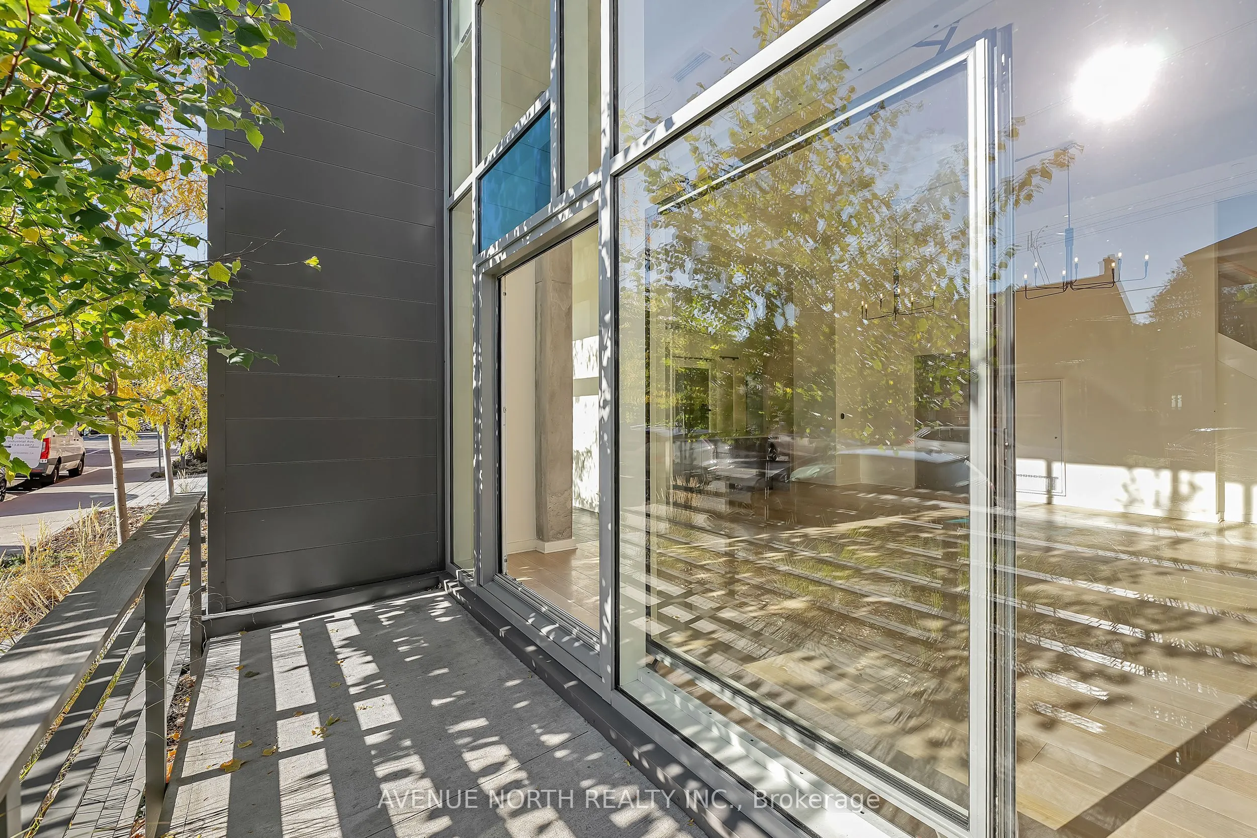 135 Barrette Street, #101