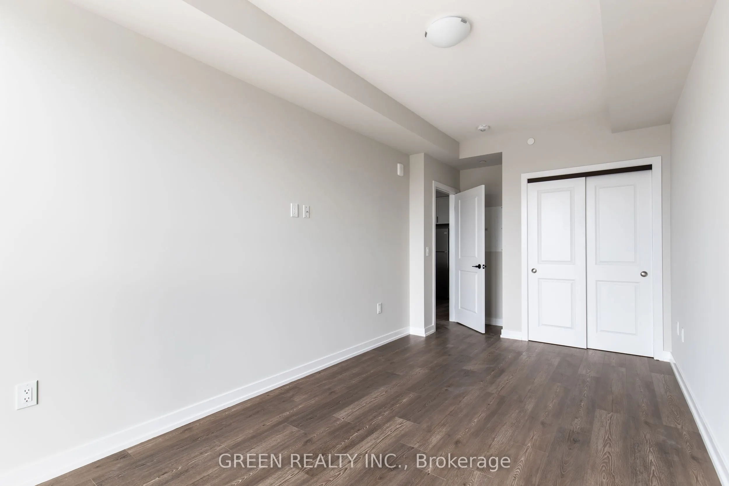 870 Queenston Road, #1411