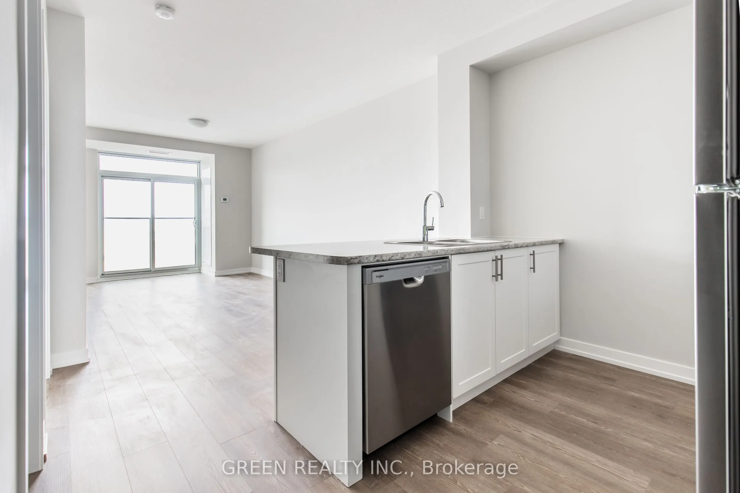 870 Queenston Road, #1411