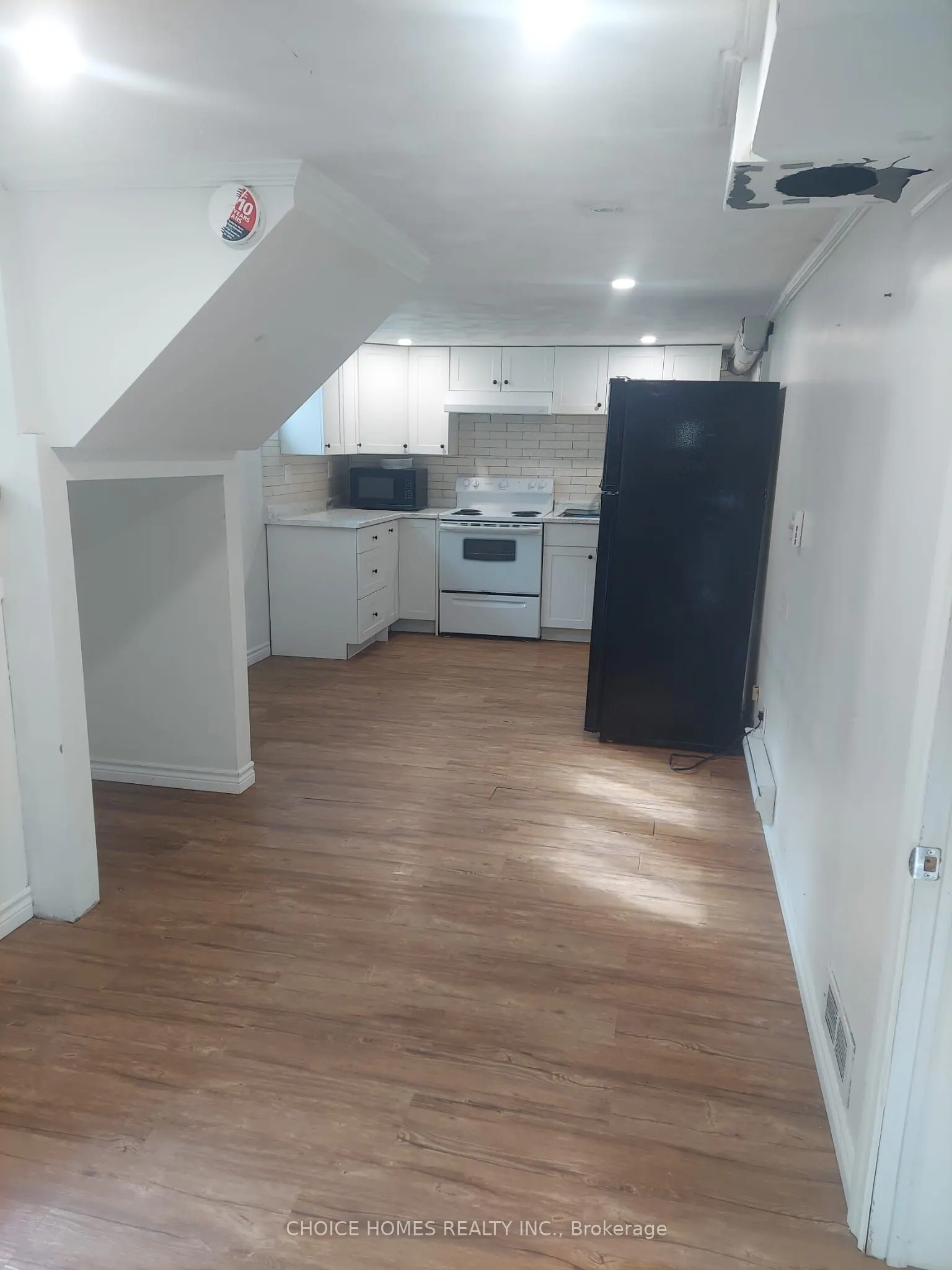 355 Greenfield Avenue, #Basement