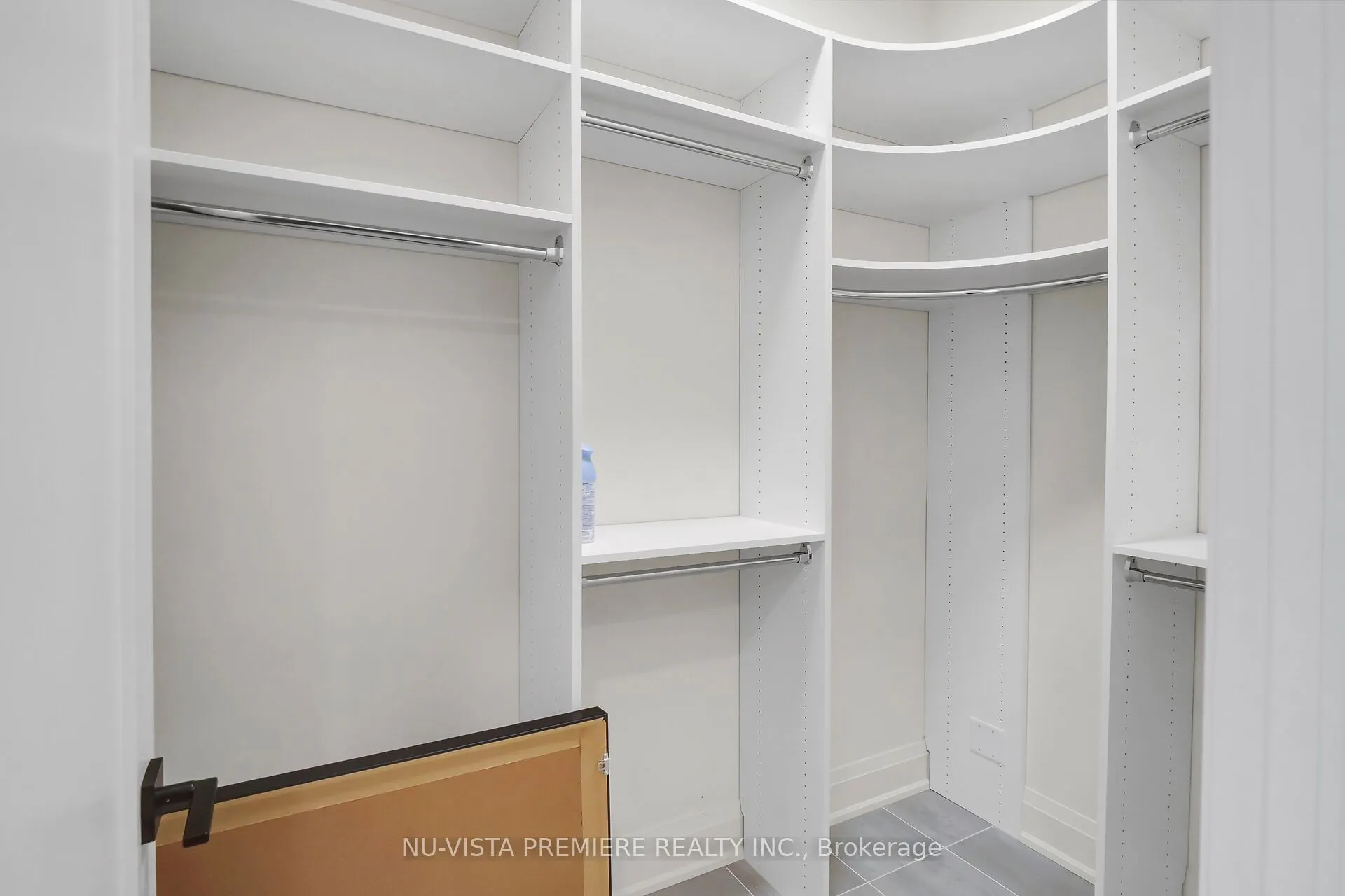 7301 Silver Creek Circle