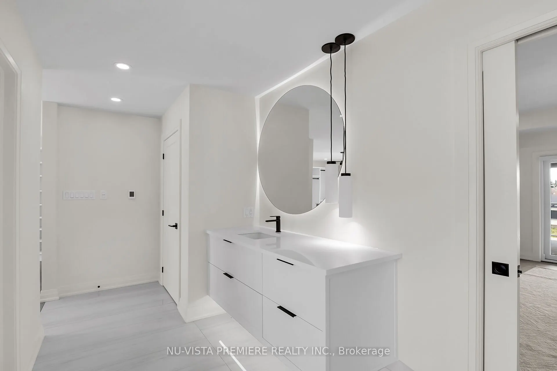 7301 Silver Creek Circle