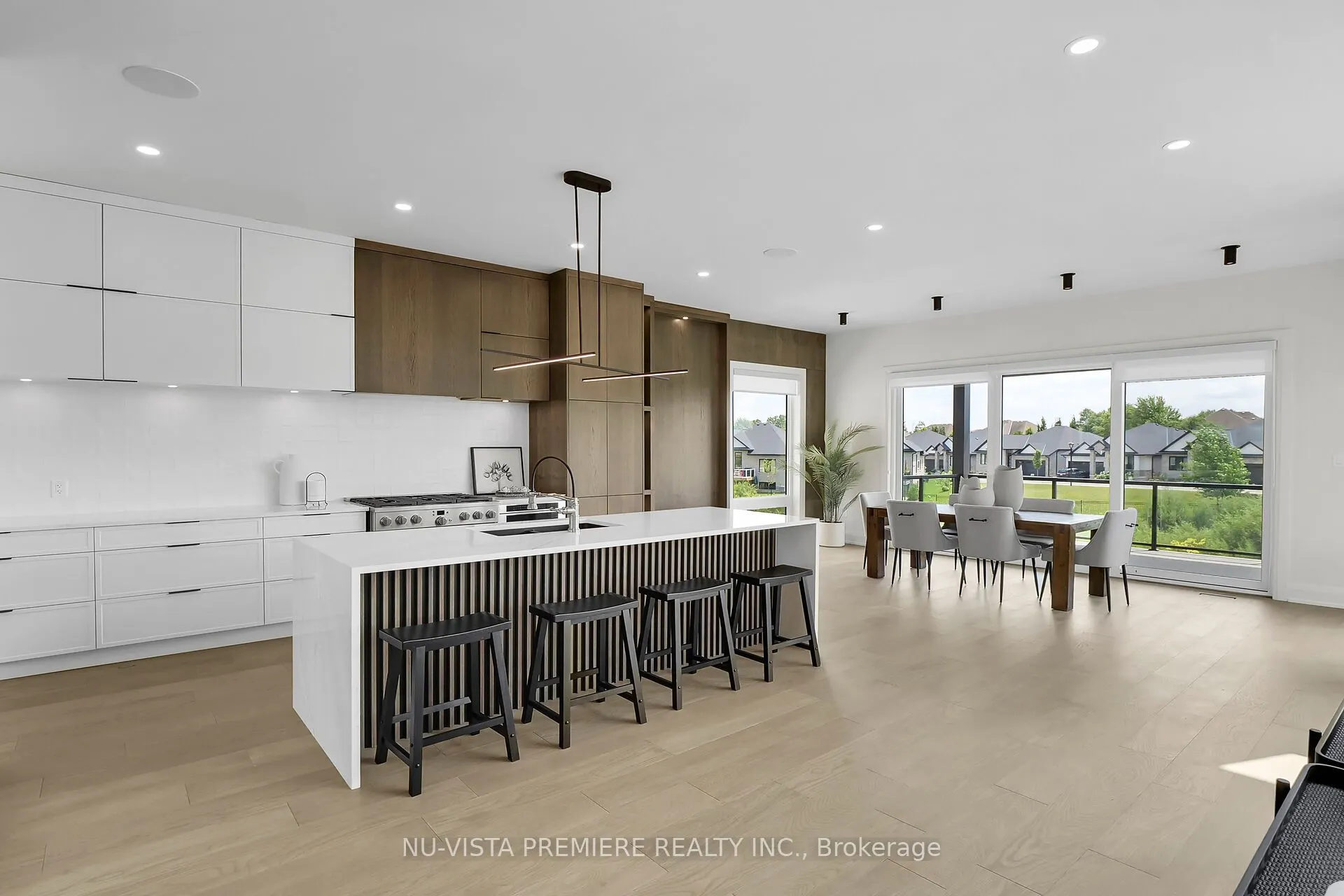 7301 Silver Creek Circle