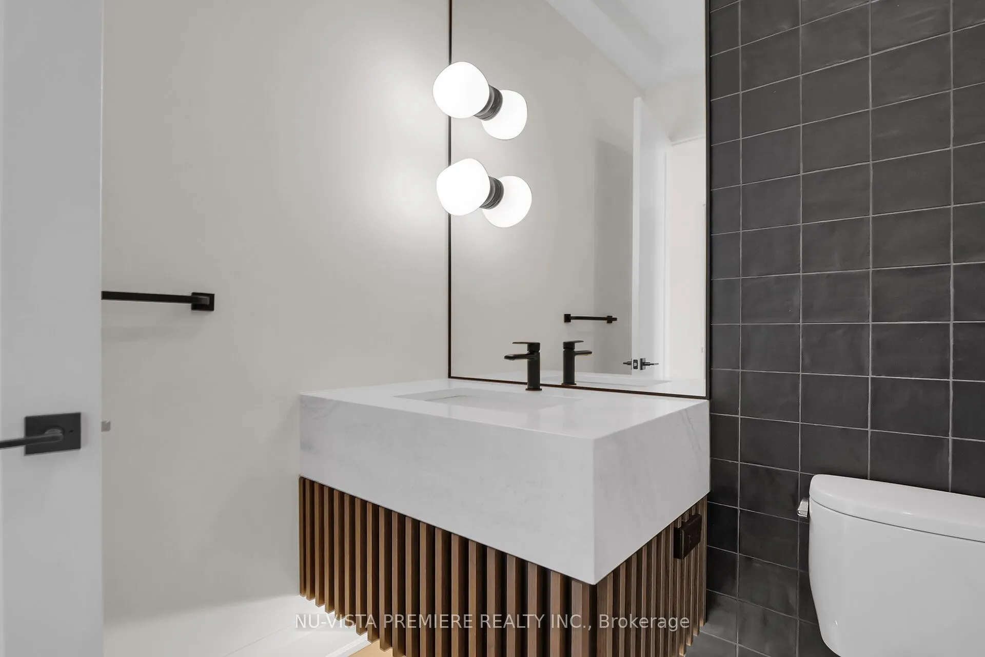 7301 Silver Creek Circle