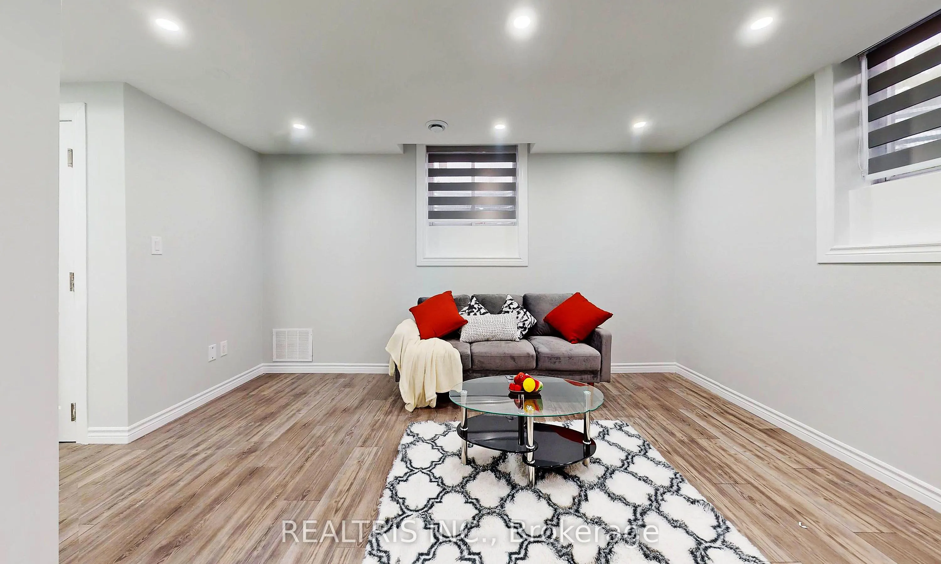 85 Eaglecrest Street, #Lower