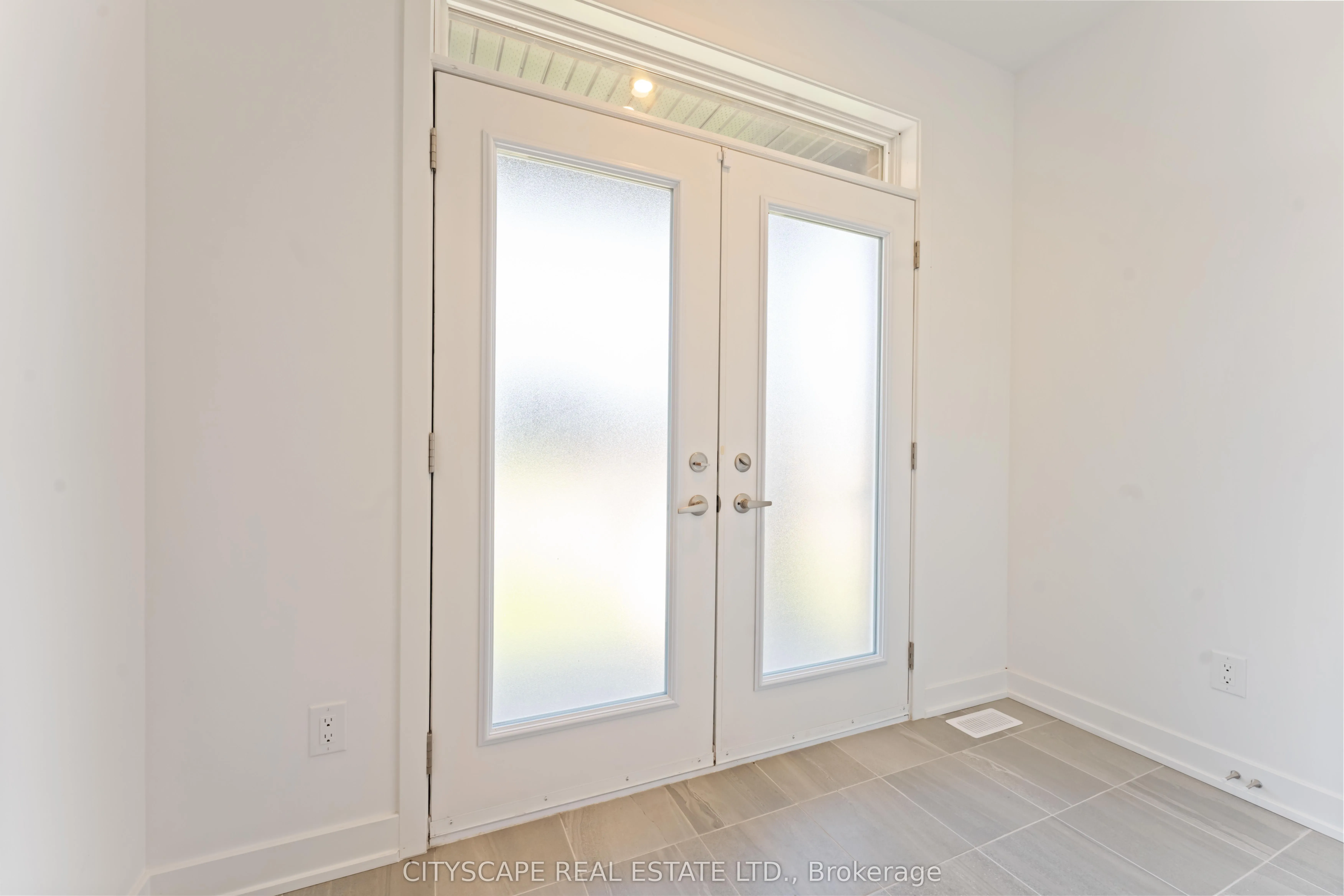 617 Kenabeek Terrace