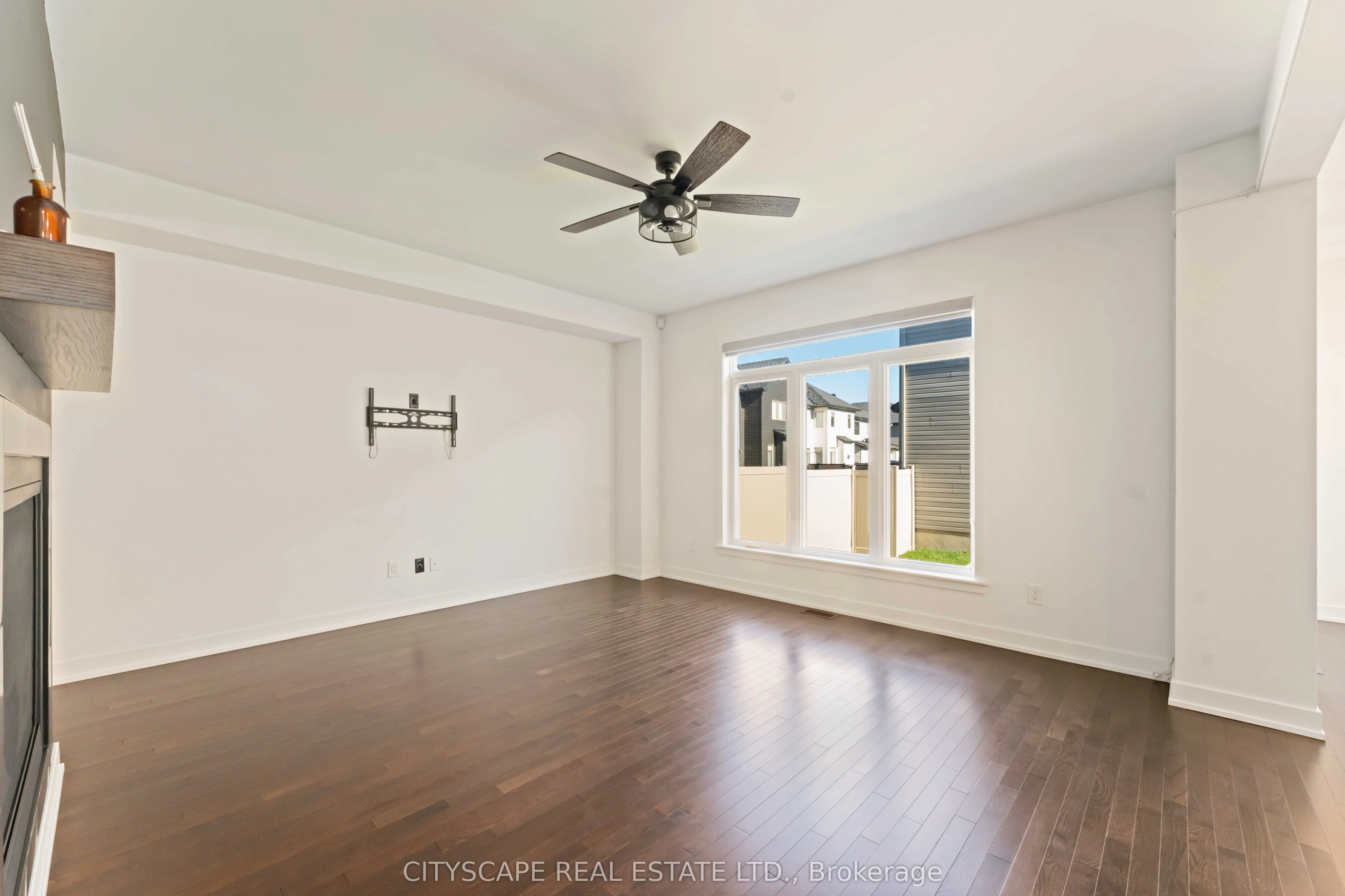 617 Kenabeek Terrace