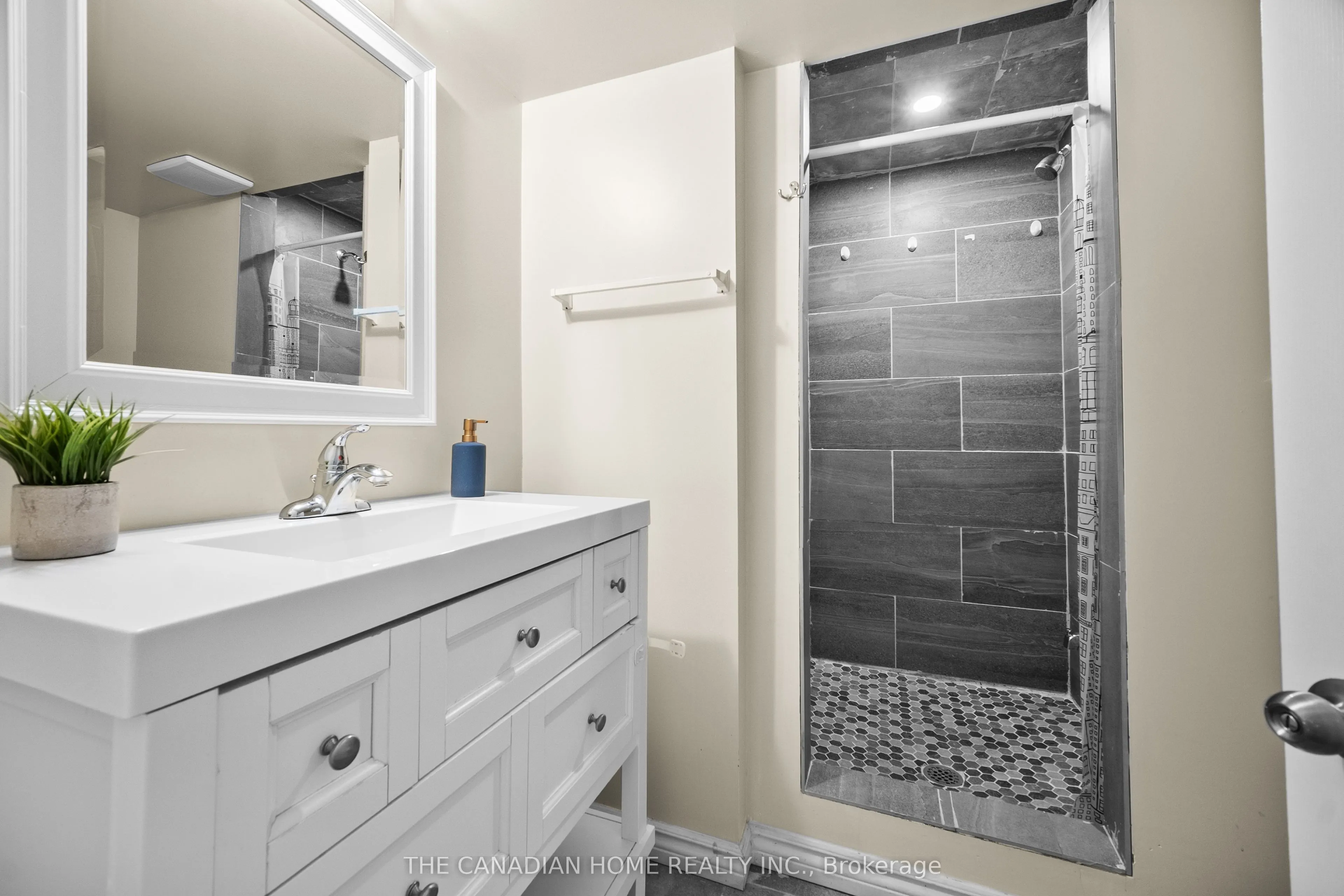 107 Callaway Dr Drive