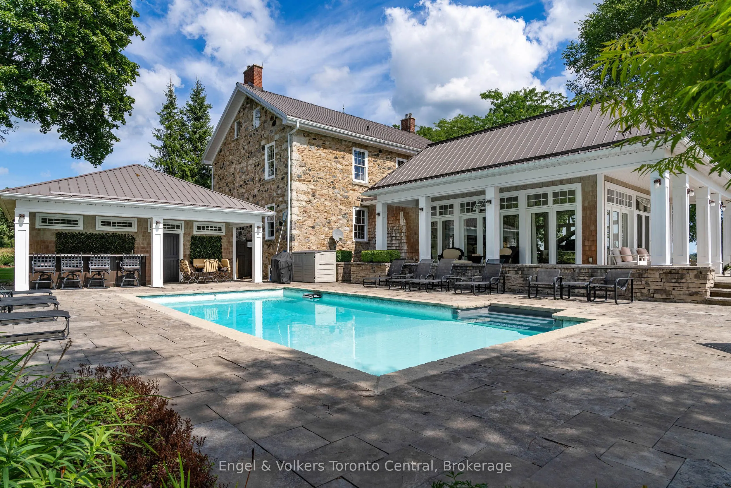 727070 Side Rd 22C Side Road W