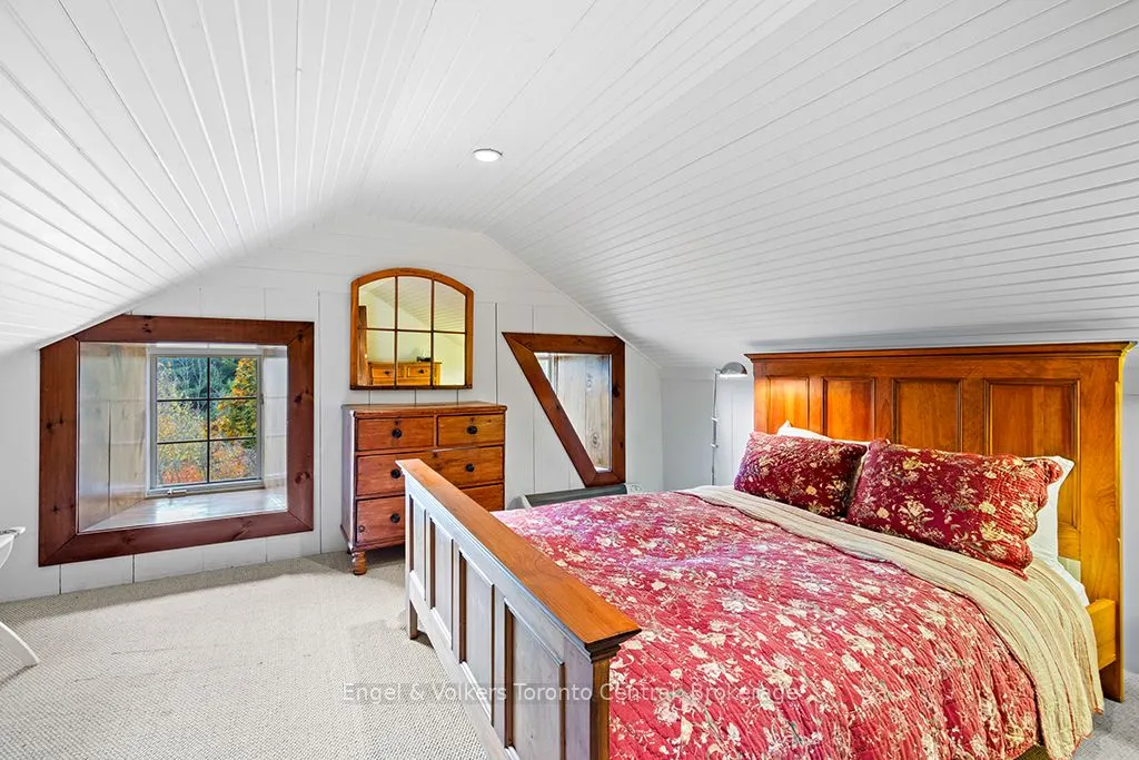 727070 Side Rd 22C Side Road W