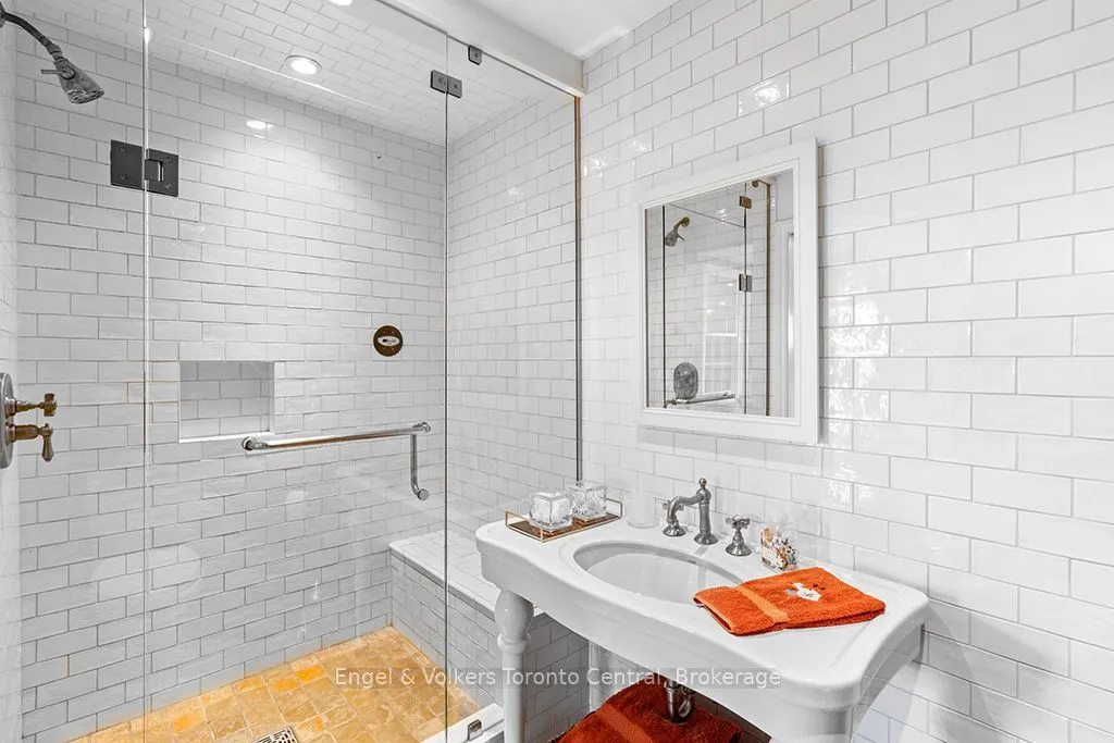 727070 Side Rd 22C Side Road W