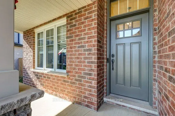 125 Old Field Lane S