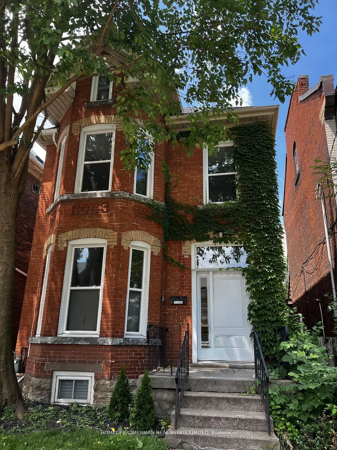 67 West Avenue N, #Unit #2 - Second Floor