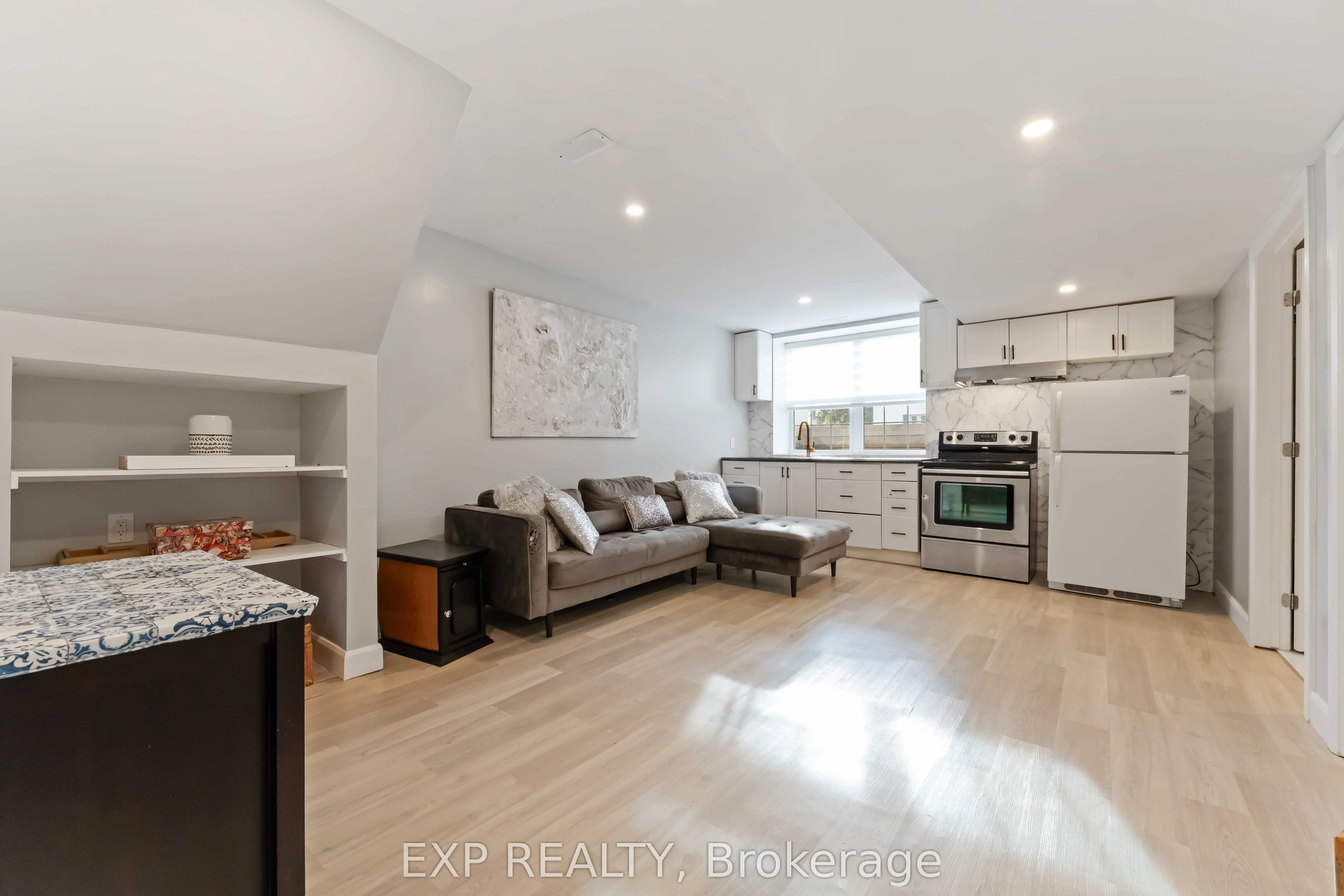 1223 Kitchener Avenue, #B