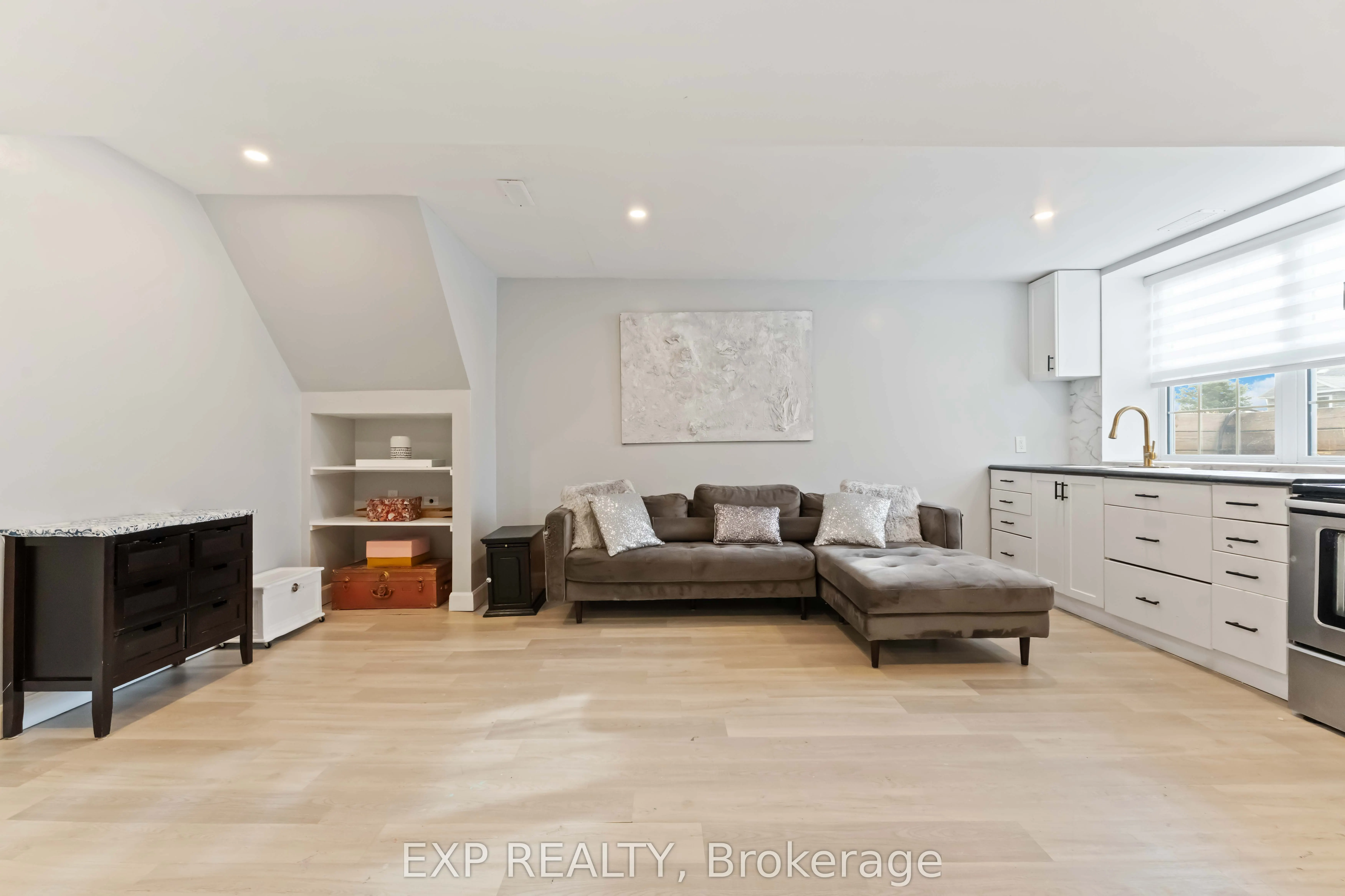 1223 Kitchener Avenue, #B