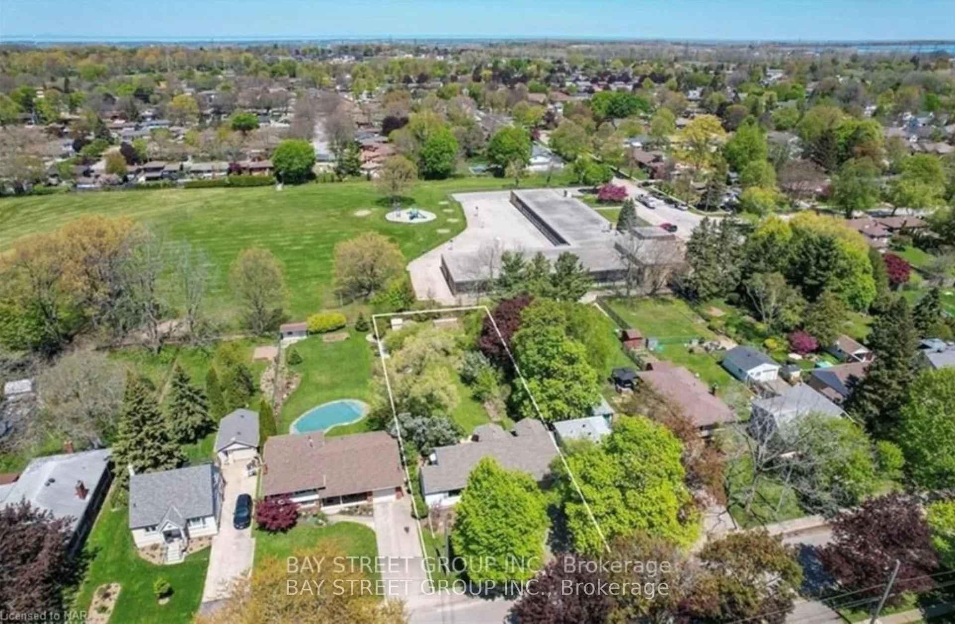 6565 Stamford Green Drive