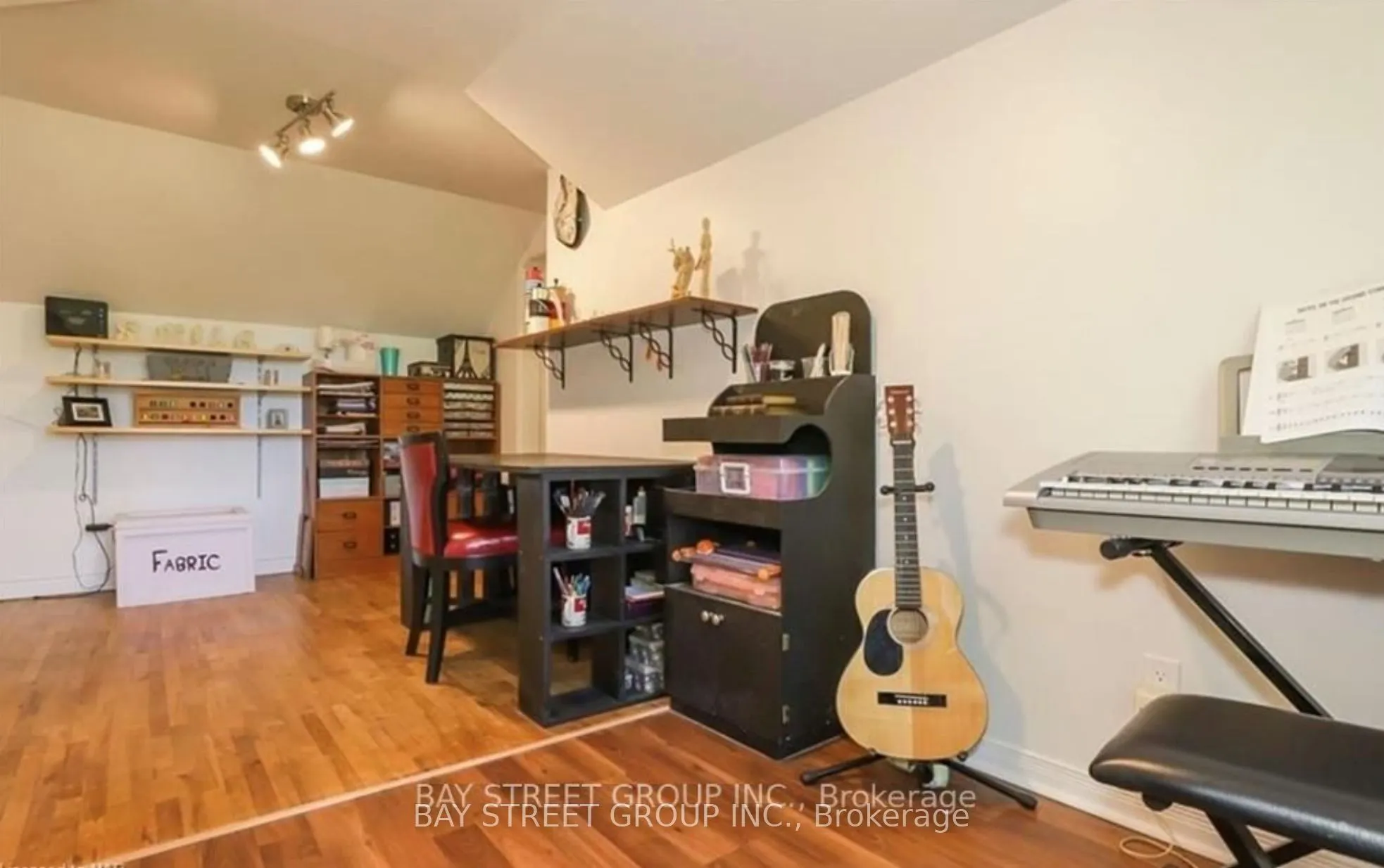 6565 Stamford Green Drive