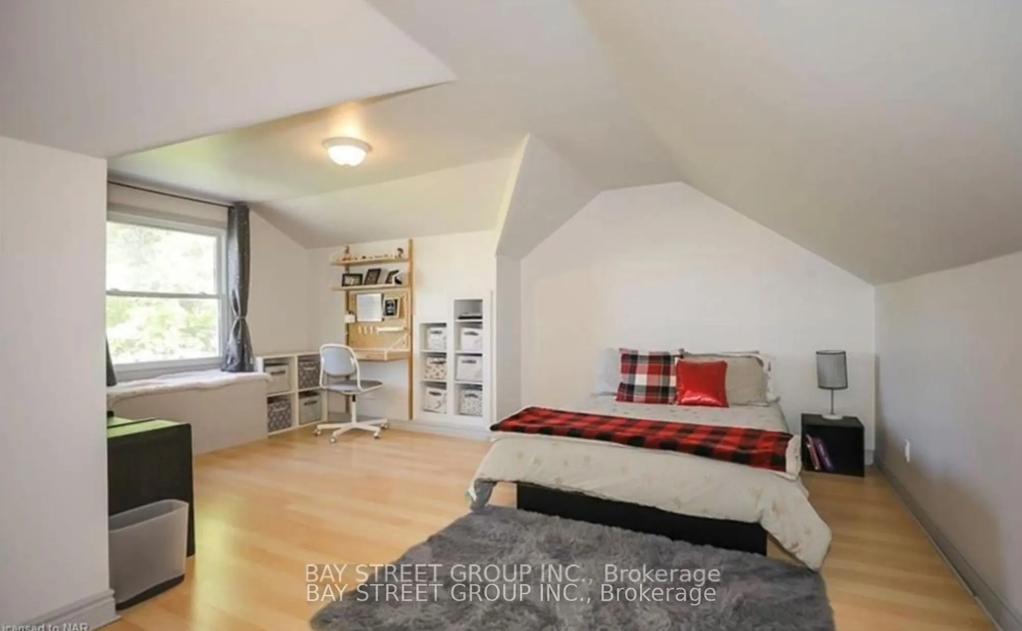 6565 Stamford Green Drive