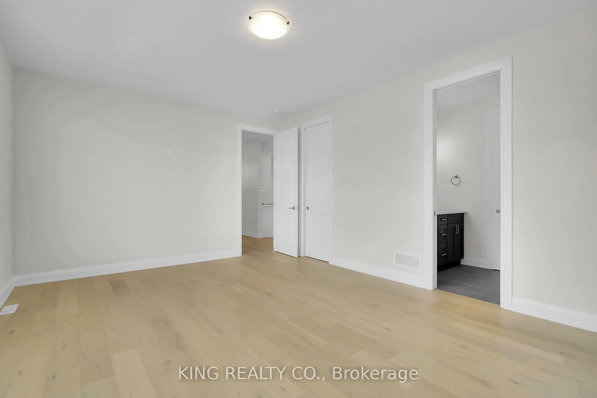 383 Daventry Way, #21