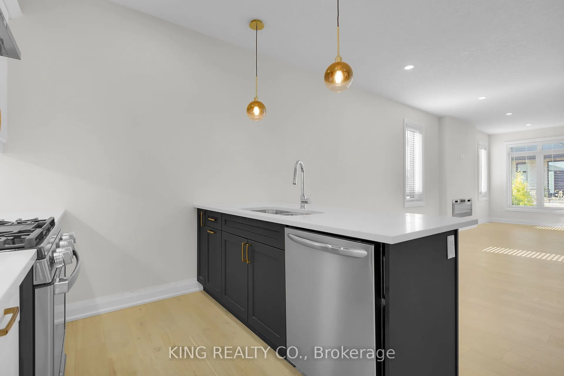 383 Daventry Way, #21