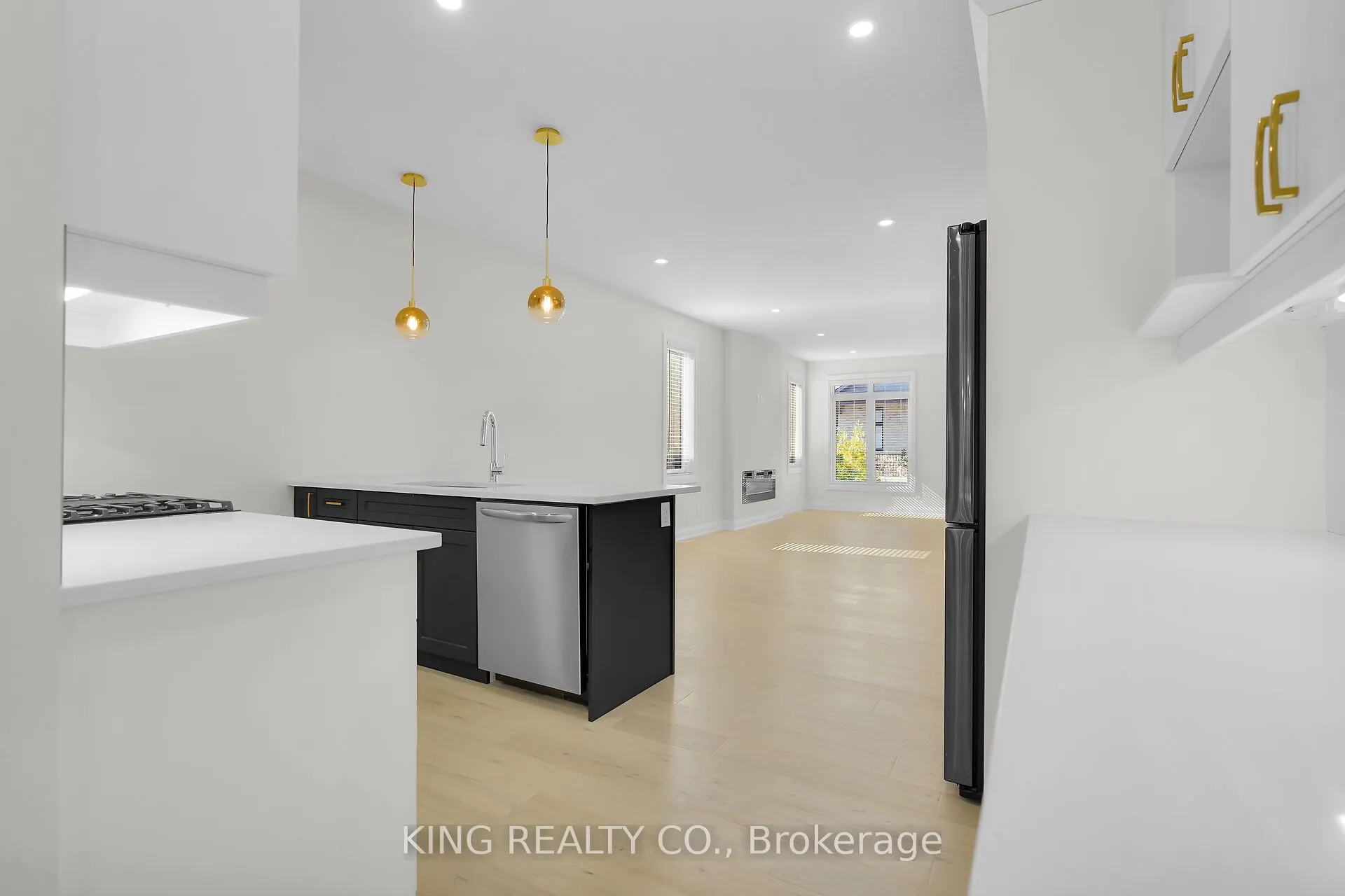 383 Daventry Way, #21