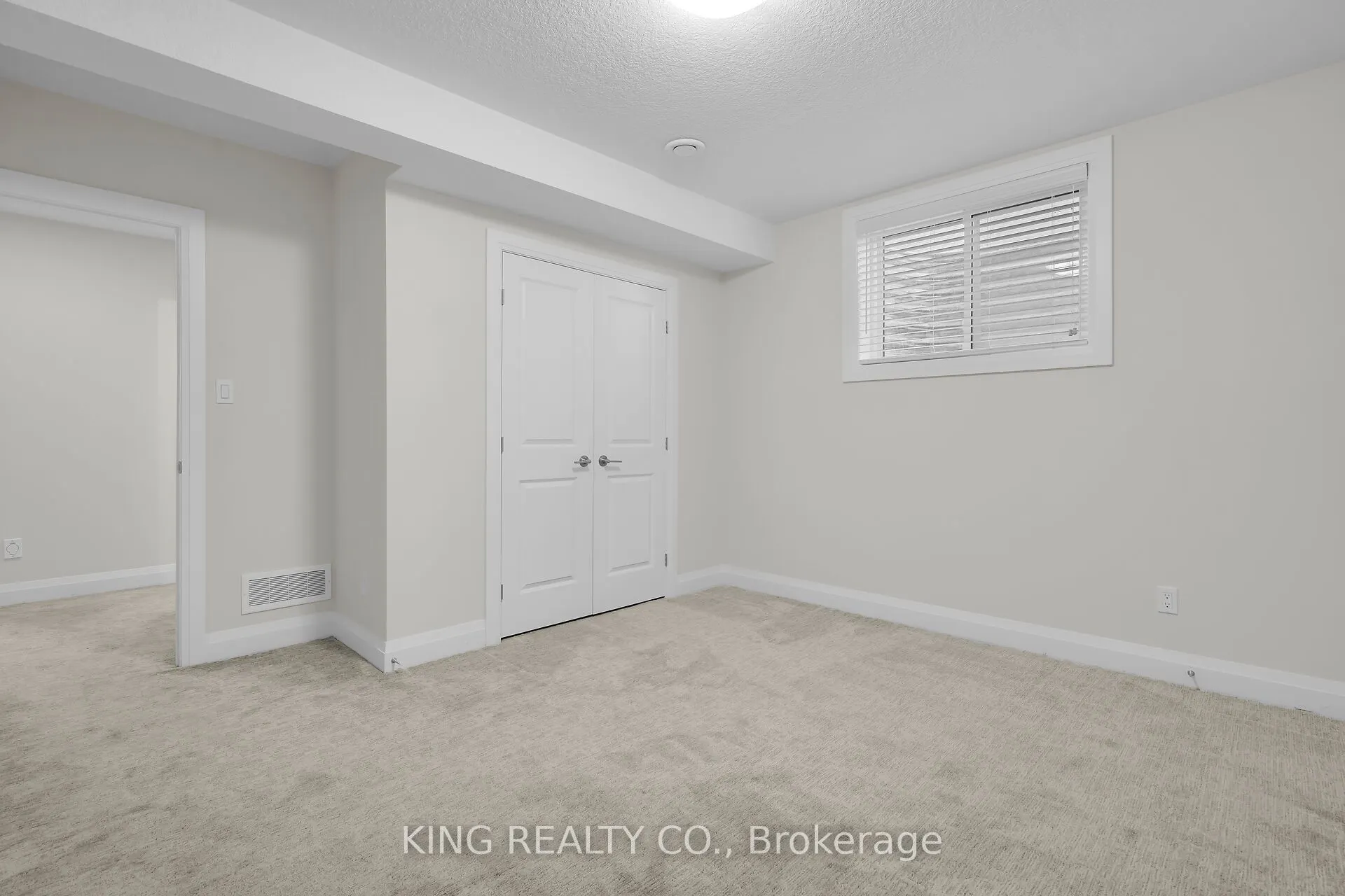 383 Daventry Way, #21