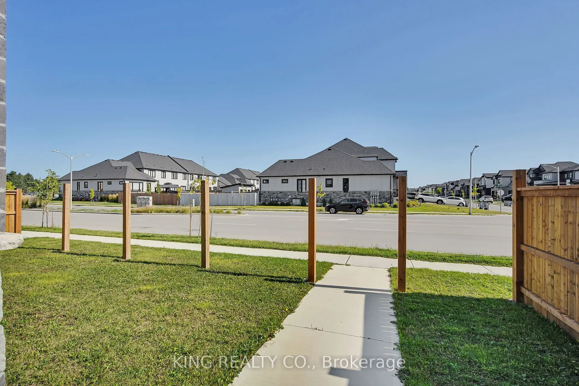 383 Daventry Way, #21