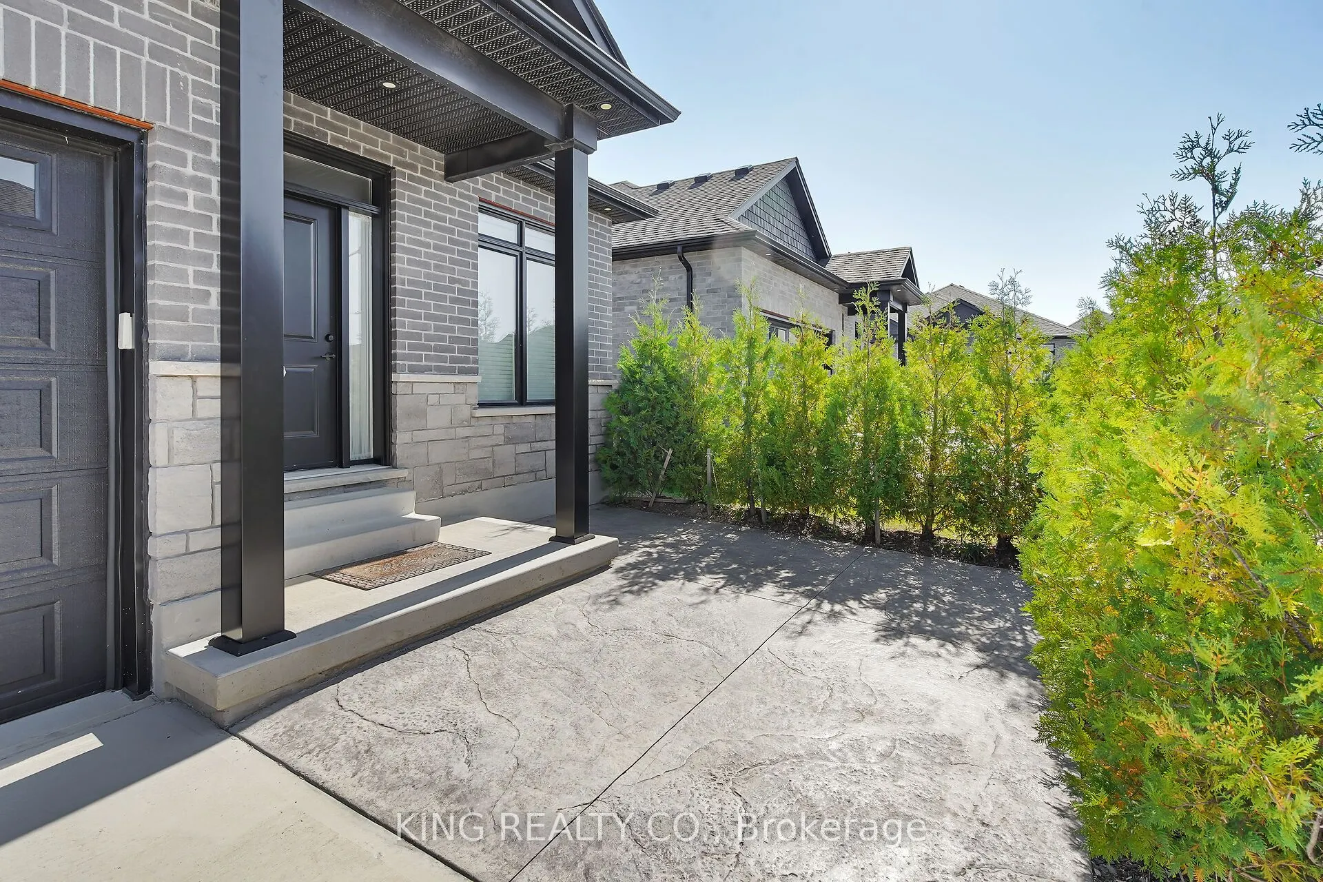 383 Daventry Way, #21