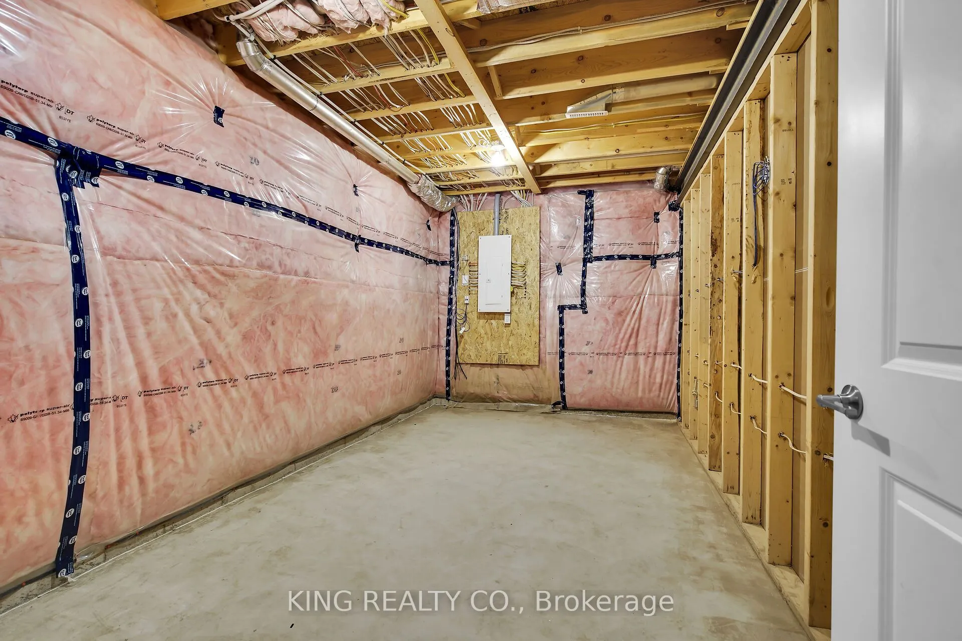 383 Daventry Way, #21