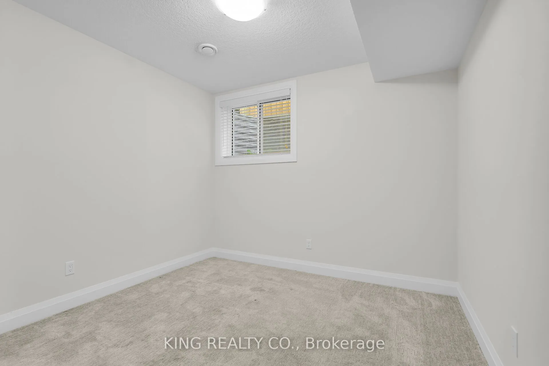 383 Daventry Way, #21