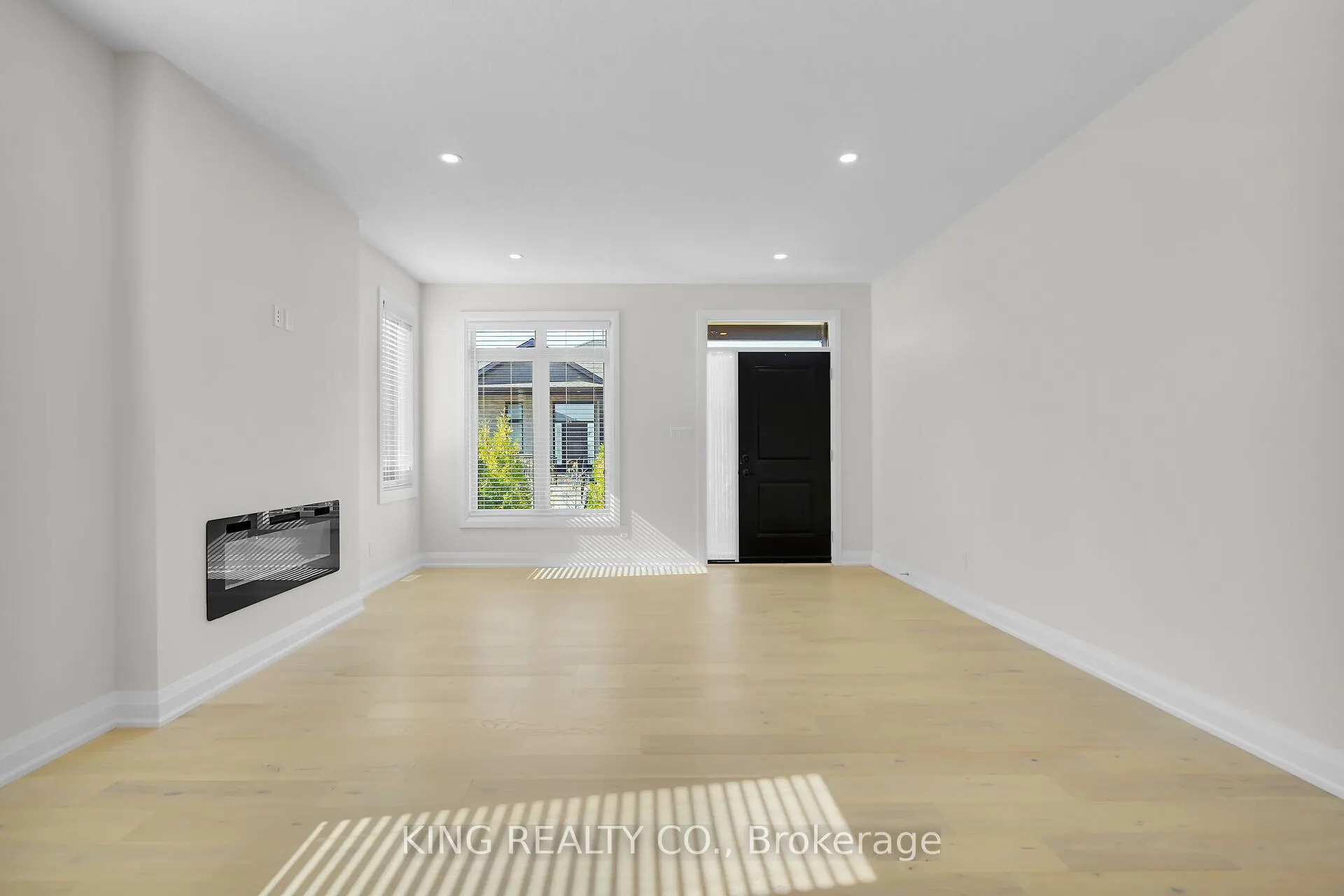 383 Daventry Way, #21