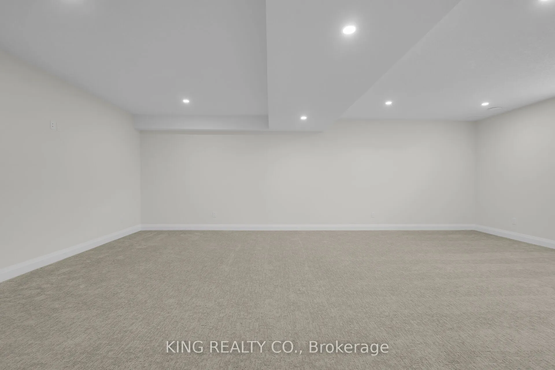 383 Daventry Way, #21