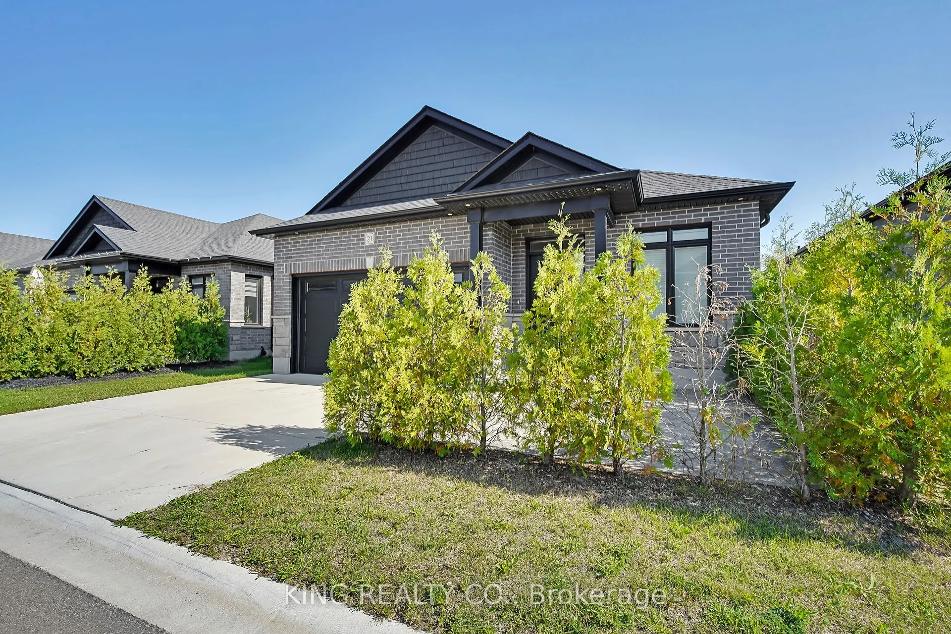 383 Daventry Way, #21