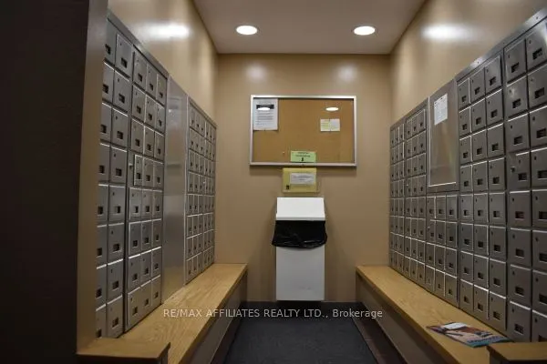 2760 Carousel Crescent, #407